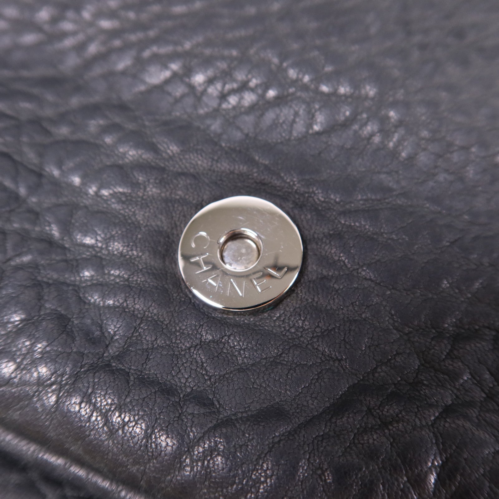 CHANEL 牛皮皮革Co Co Mark Bag銀扣肩背袋