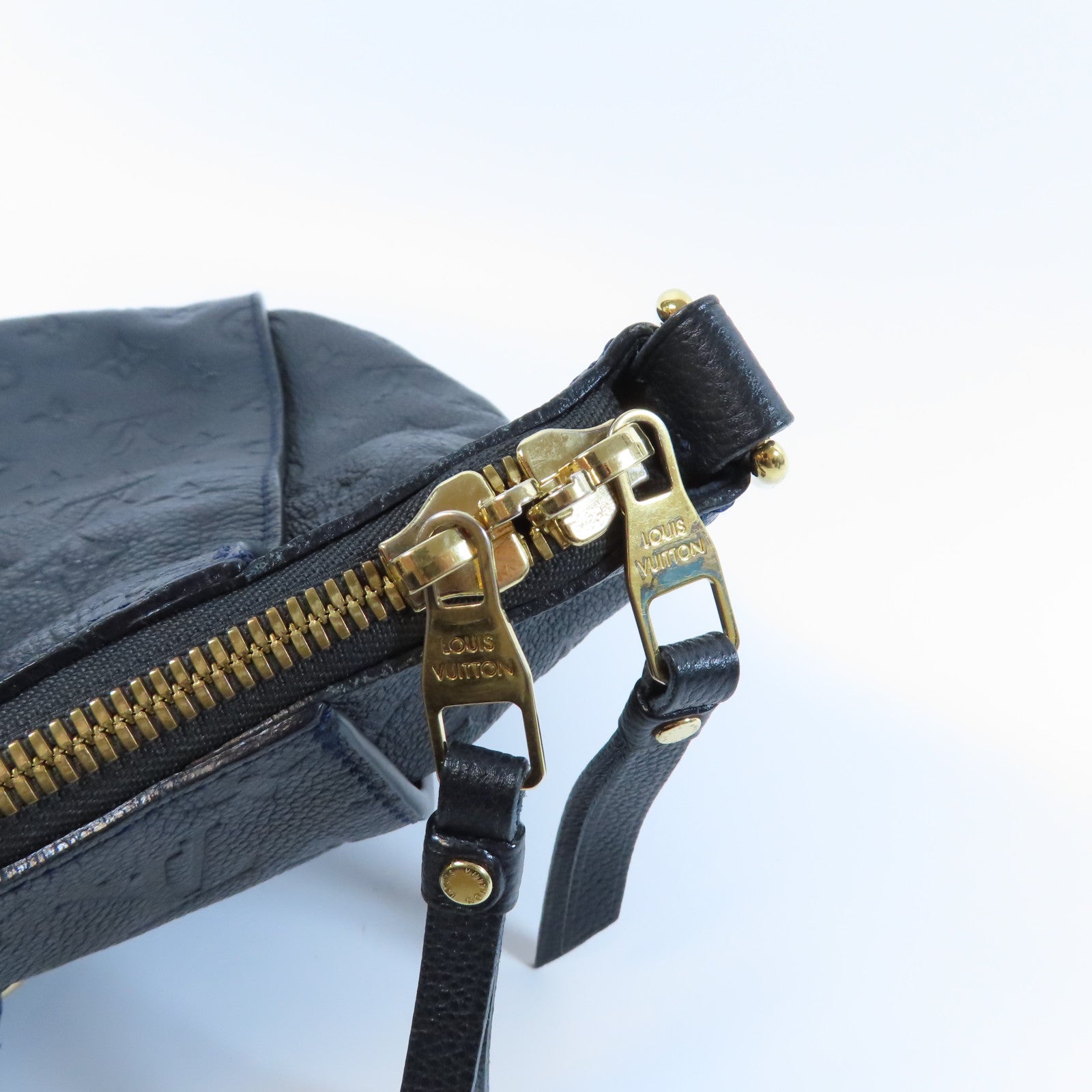 LOUIS VUITTON Monogram Empreinte Laminense PM金扣肩背袋黑色