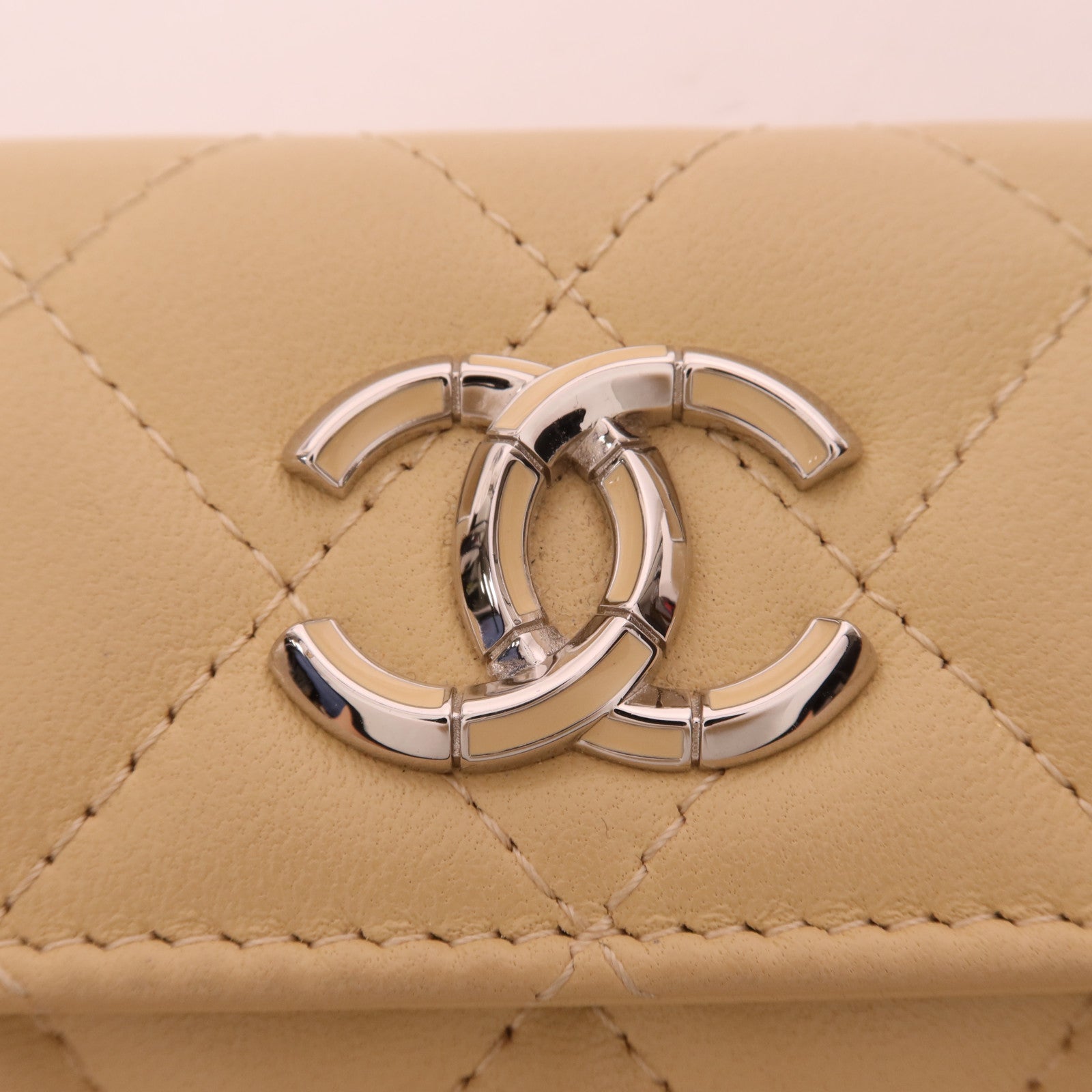 CHANEL 【激減優惠】羊皮皮革Card Case銀扣卡片套