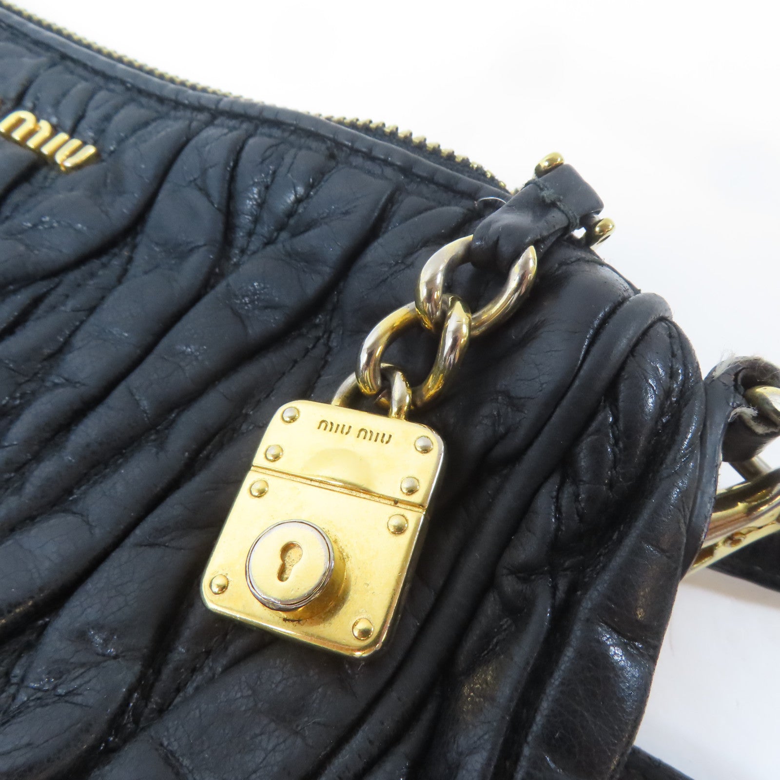Miu Miu 羊皮皮革Shoulder Bag金扣肩背袋黑色