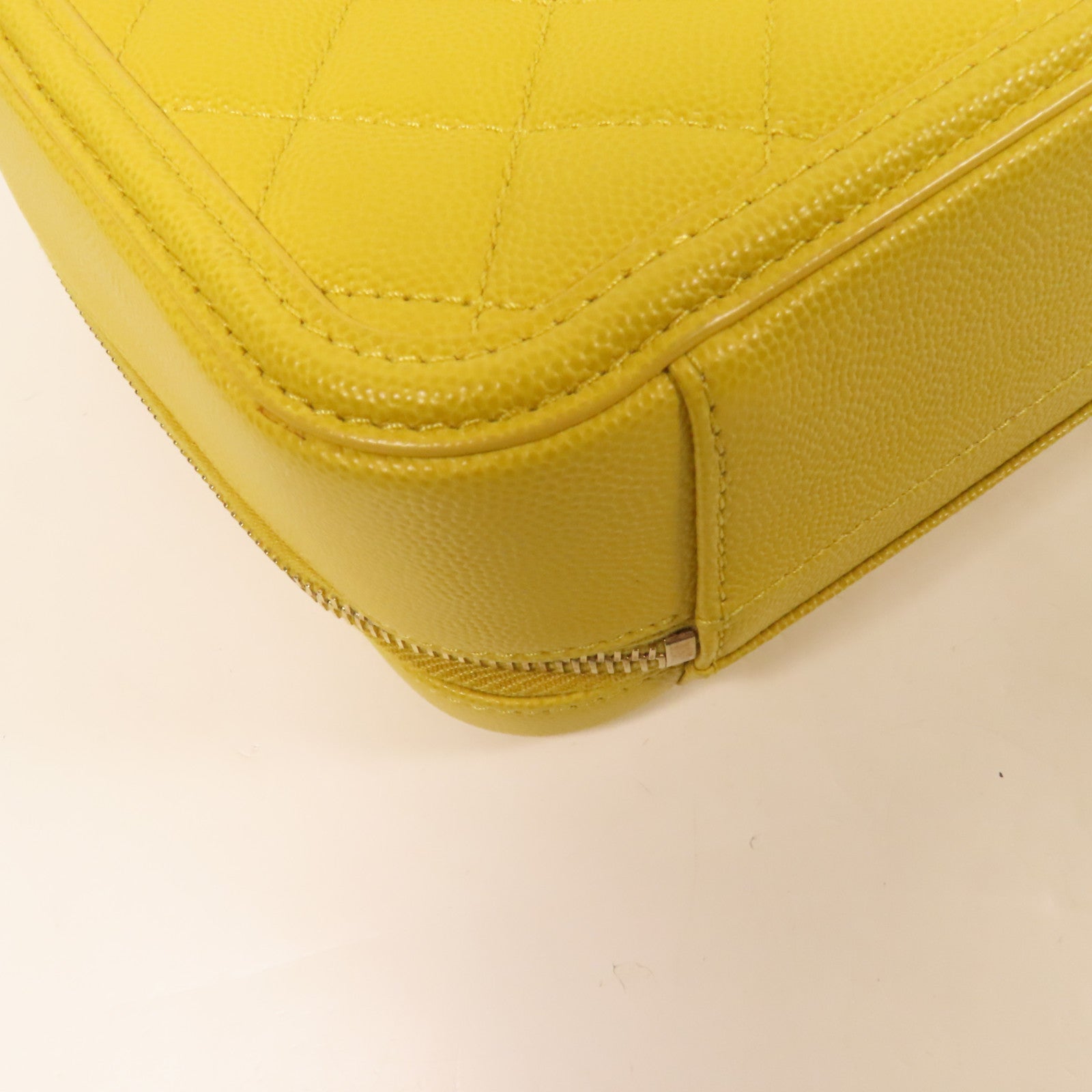 CHANEL 牛皮皮革Vanity Case金扣手挽肩背兩用袋