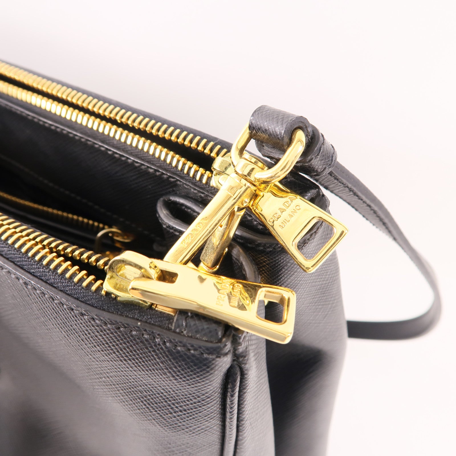 PRADA GHW Galleria 2 Way Shoulder Hand Bag BN1801 Saffiano Leather Black