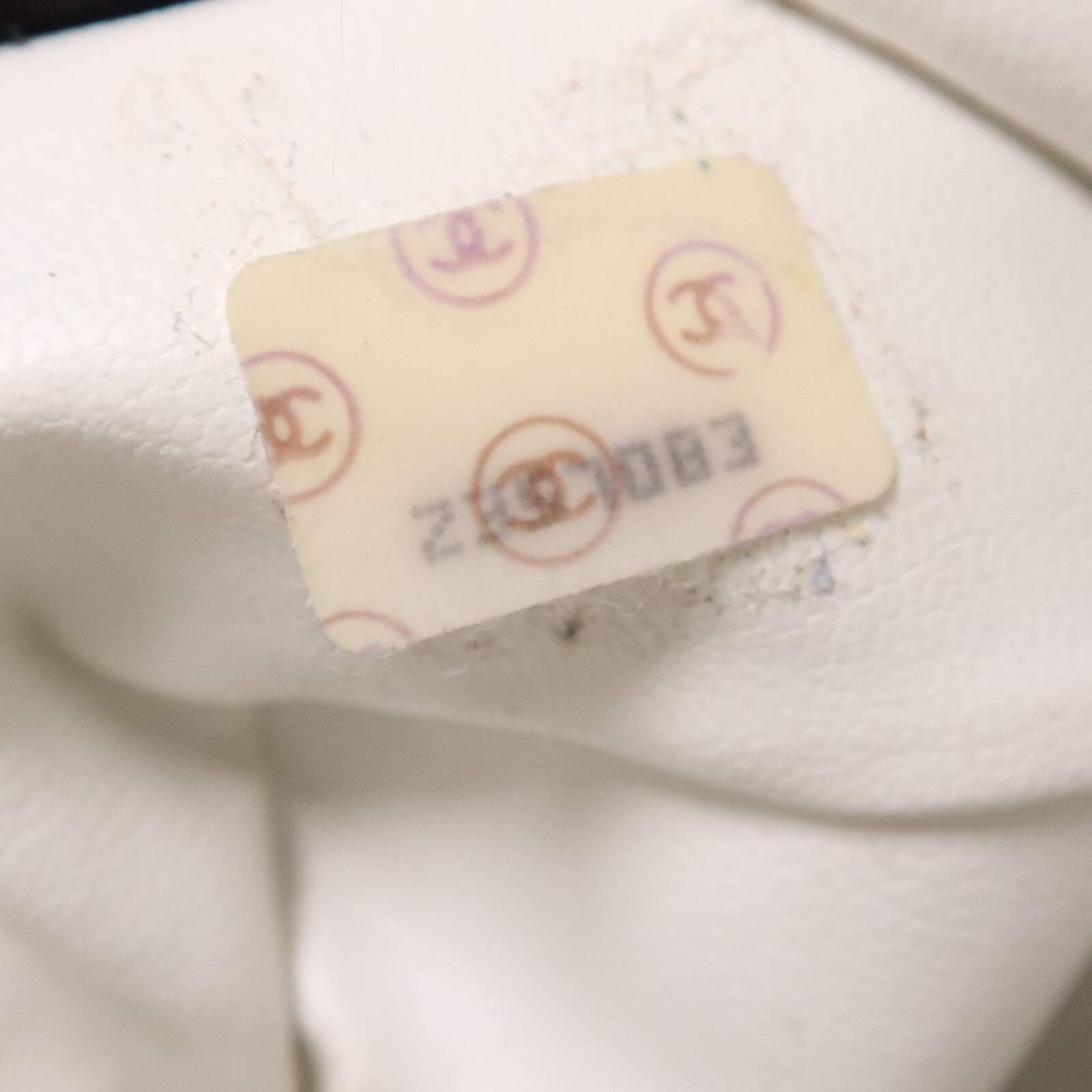 CHANEL 牛皮皮革Vintage Mini Buecket Bag金扣鏈帶肩背袋