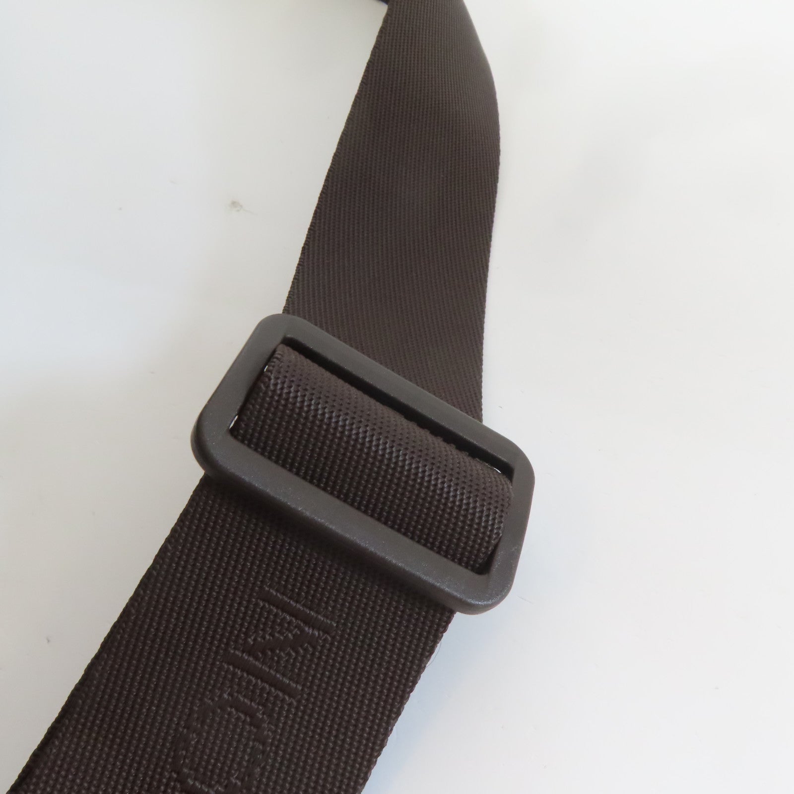 LOUIS VUITTON Monogram Abbesses MM金扣肩背袋啡色