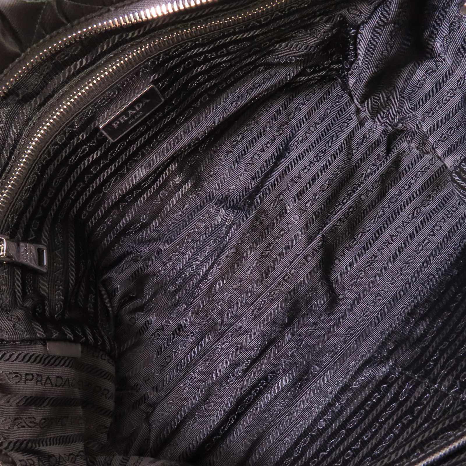 PRADA 菱格尼龍Chain Shoulder Bag銀扣鏈帶肩背袋黑色