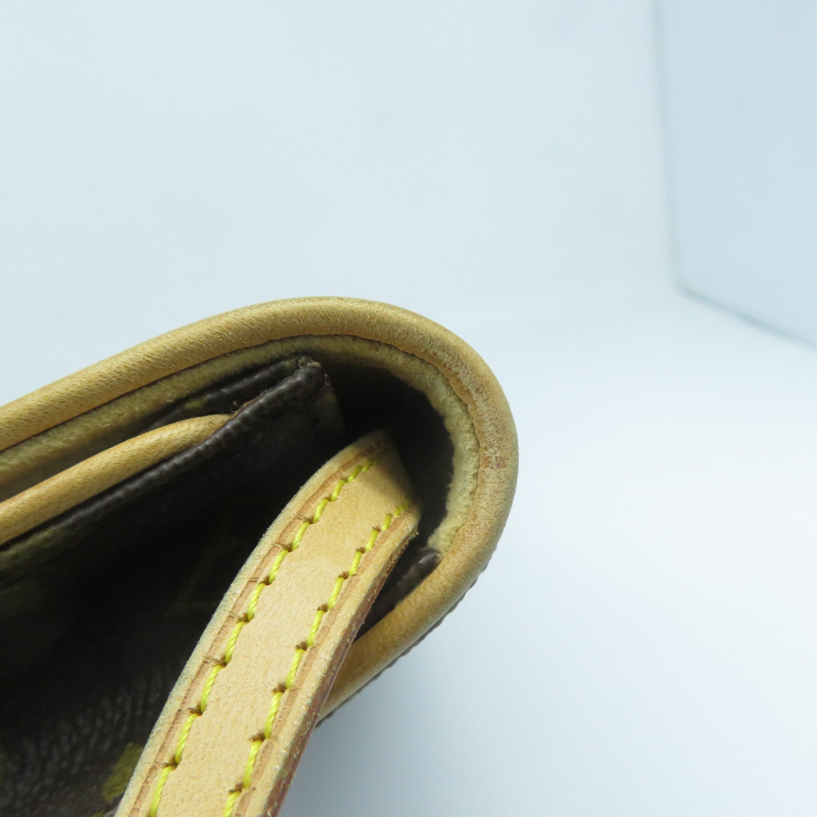 LOUIS VUITTON Monogram Pochette Twin GM金扣肩背袋啡色