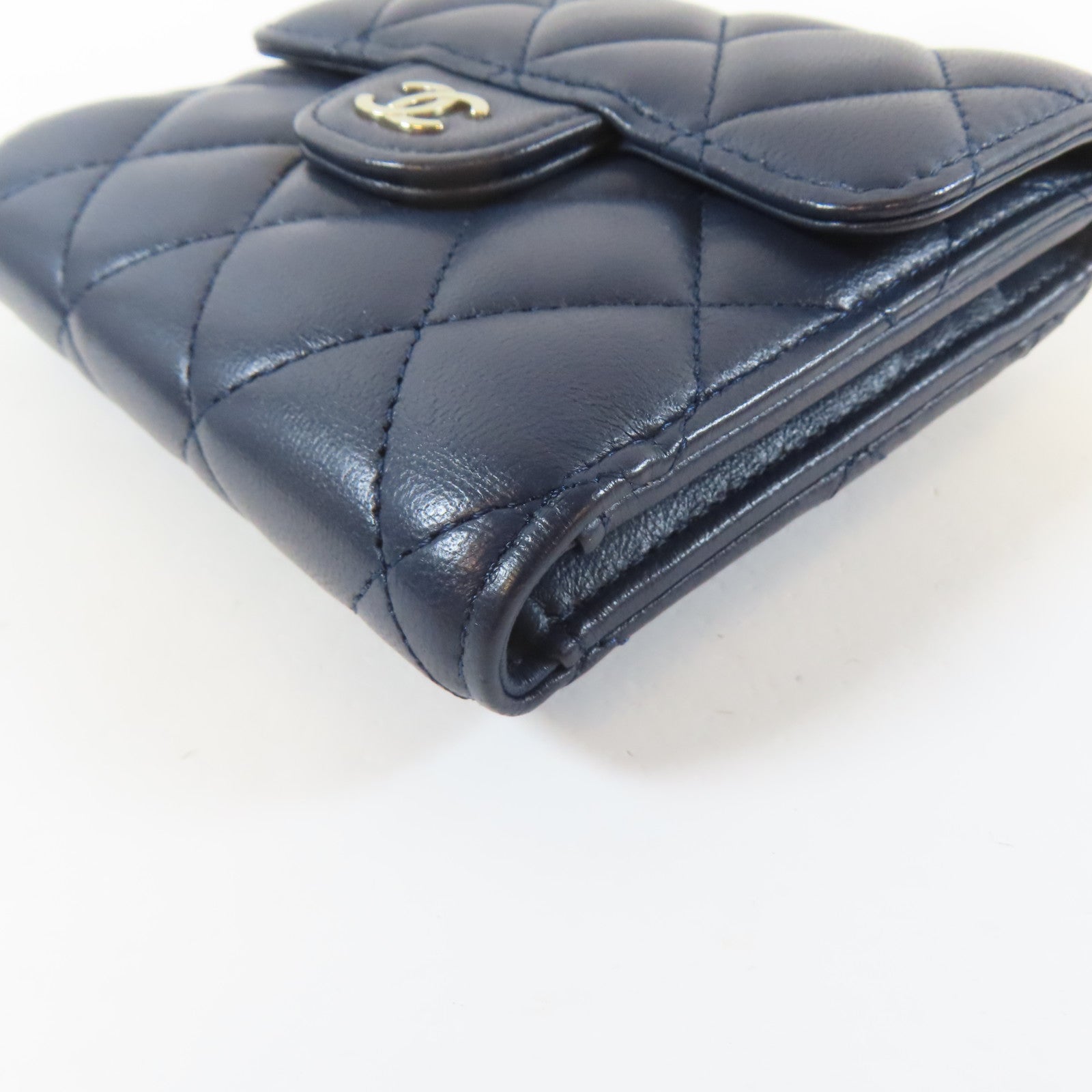 CHANEL 菱格羊皮皮革Wallet金扣啪鈕錢包藍色