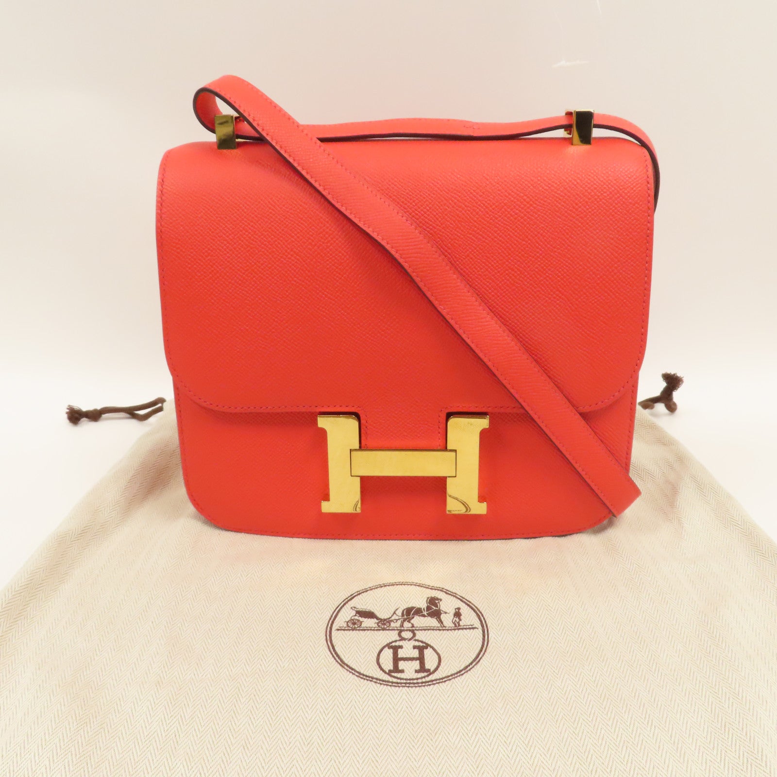 HERMES 【激減優惠】Epsom皮革Constance 24金扣肩背袋糖果紅色