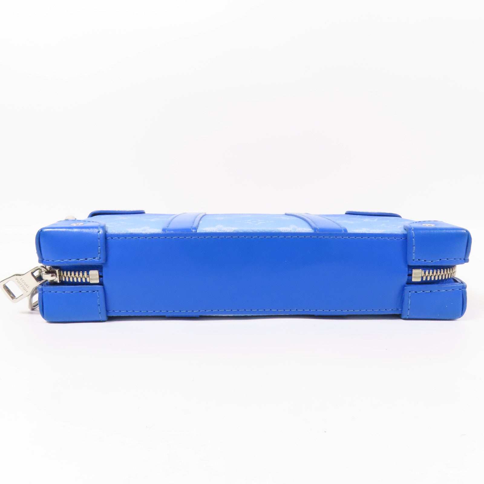 LOUIS VUITTON Monogram Clouds Soft Trunk Wallet銀扣肩背袋