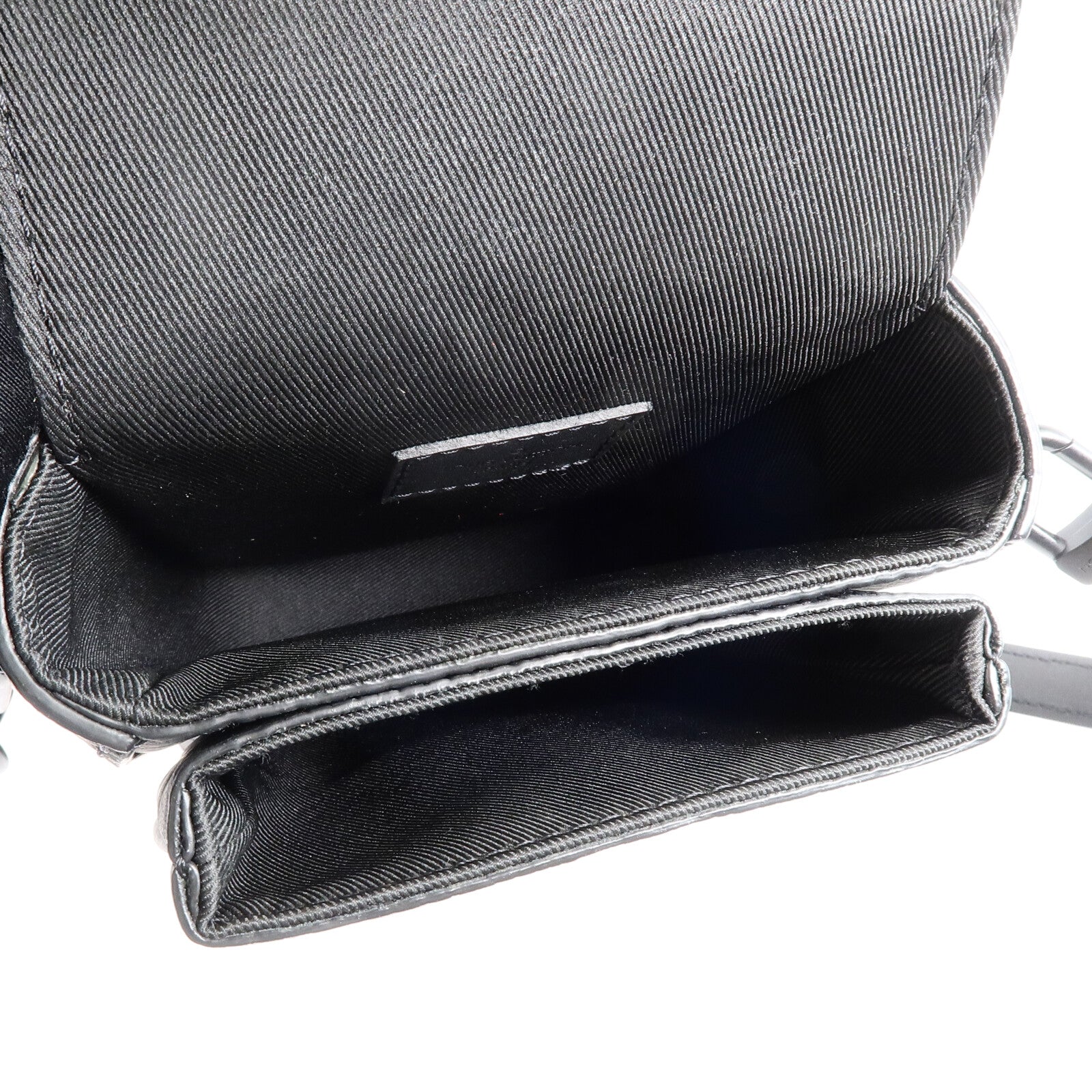 LOUIS VUITTON Monogram Taurillon S-Lock Vertical Wearable肩背袋