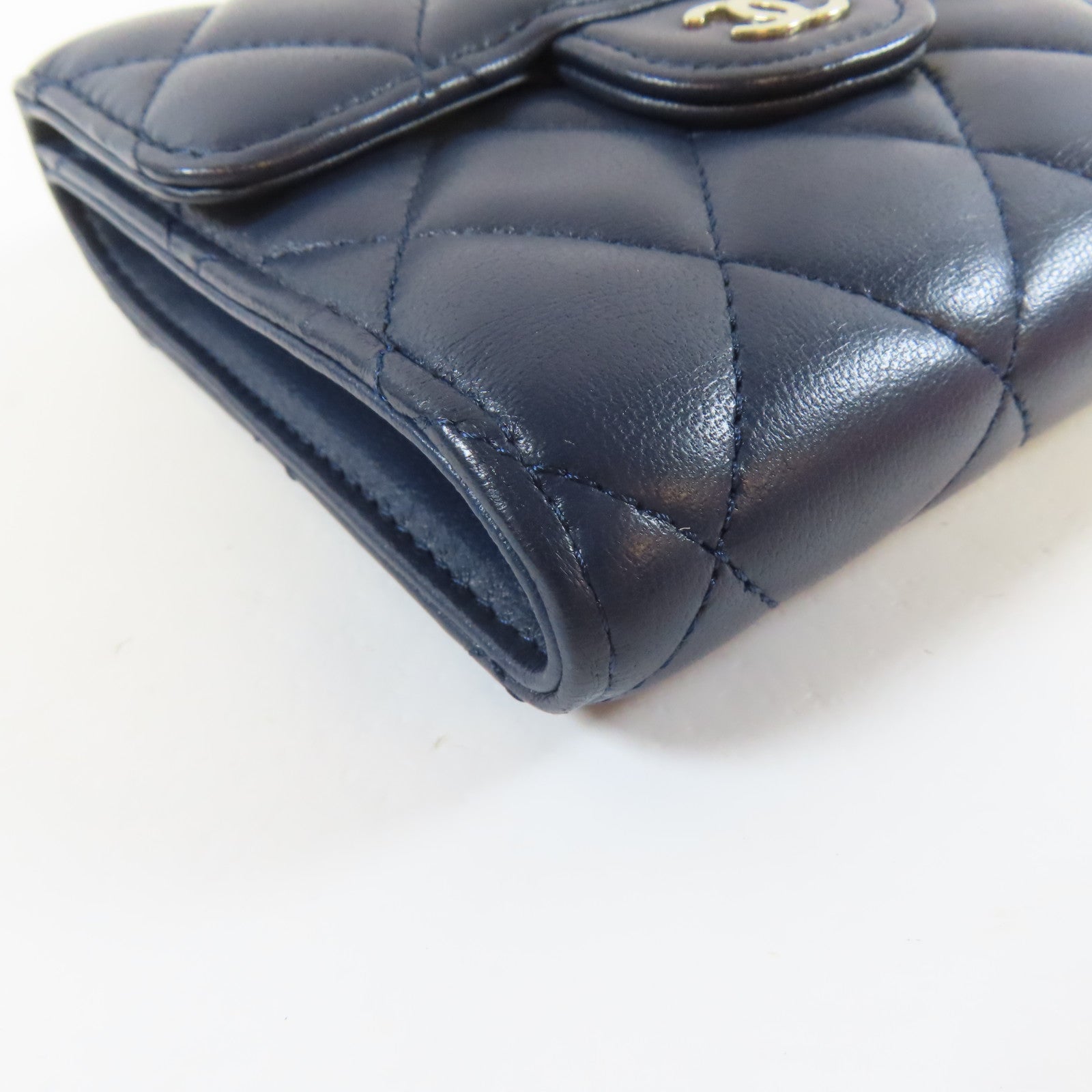 CHANEL 菱格羊皮皮革Wallet金扣啪鈕錢包藍色