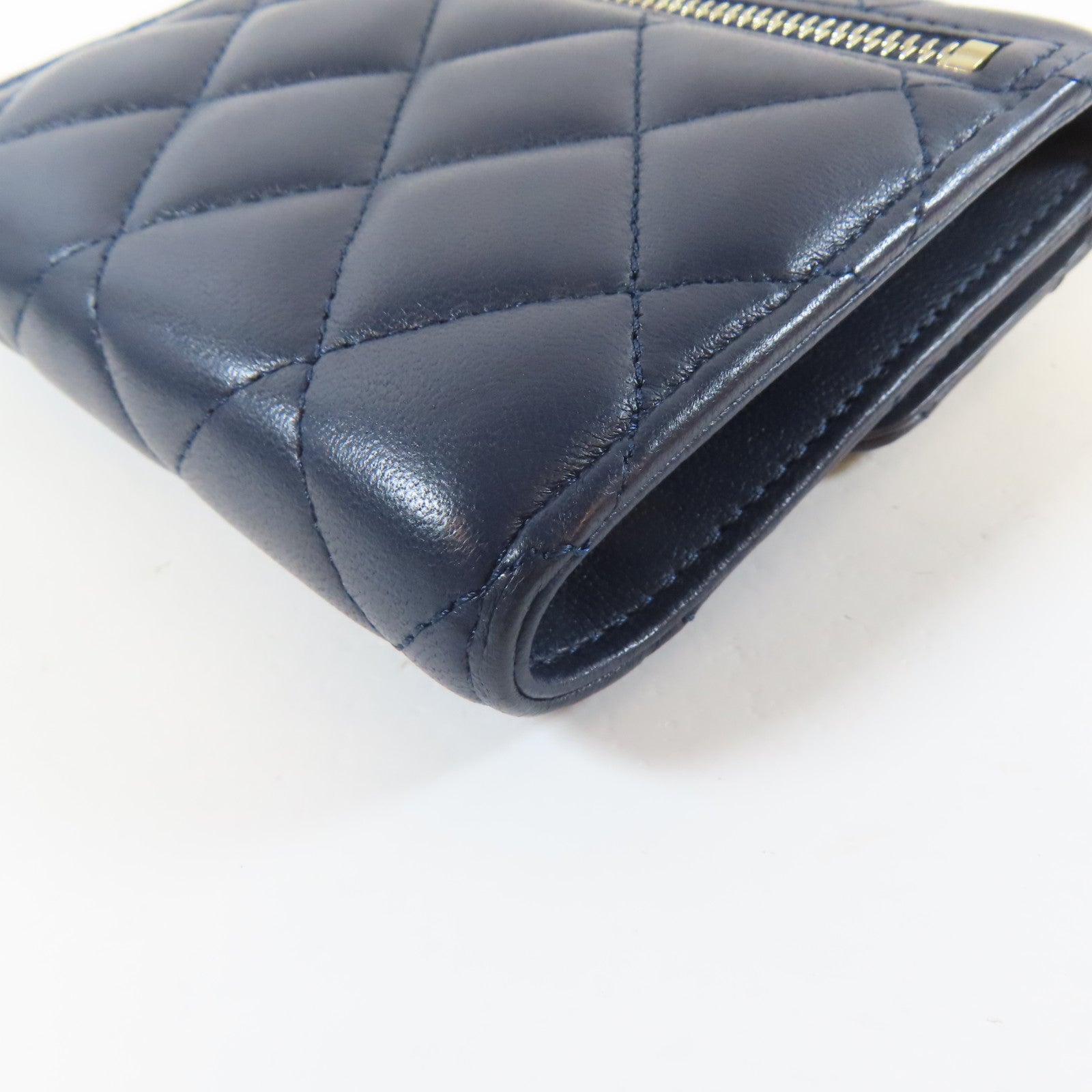 CHANEL 菱格羊皮皮革Wallet金扣啪鈕錢包藍色