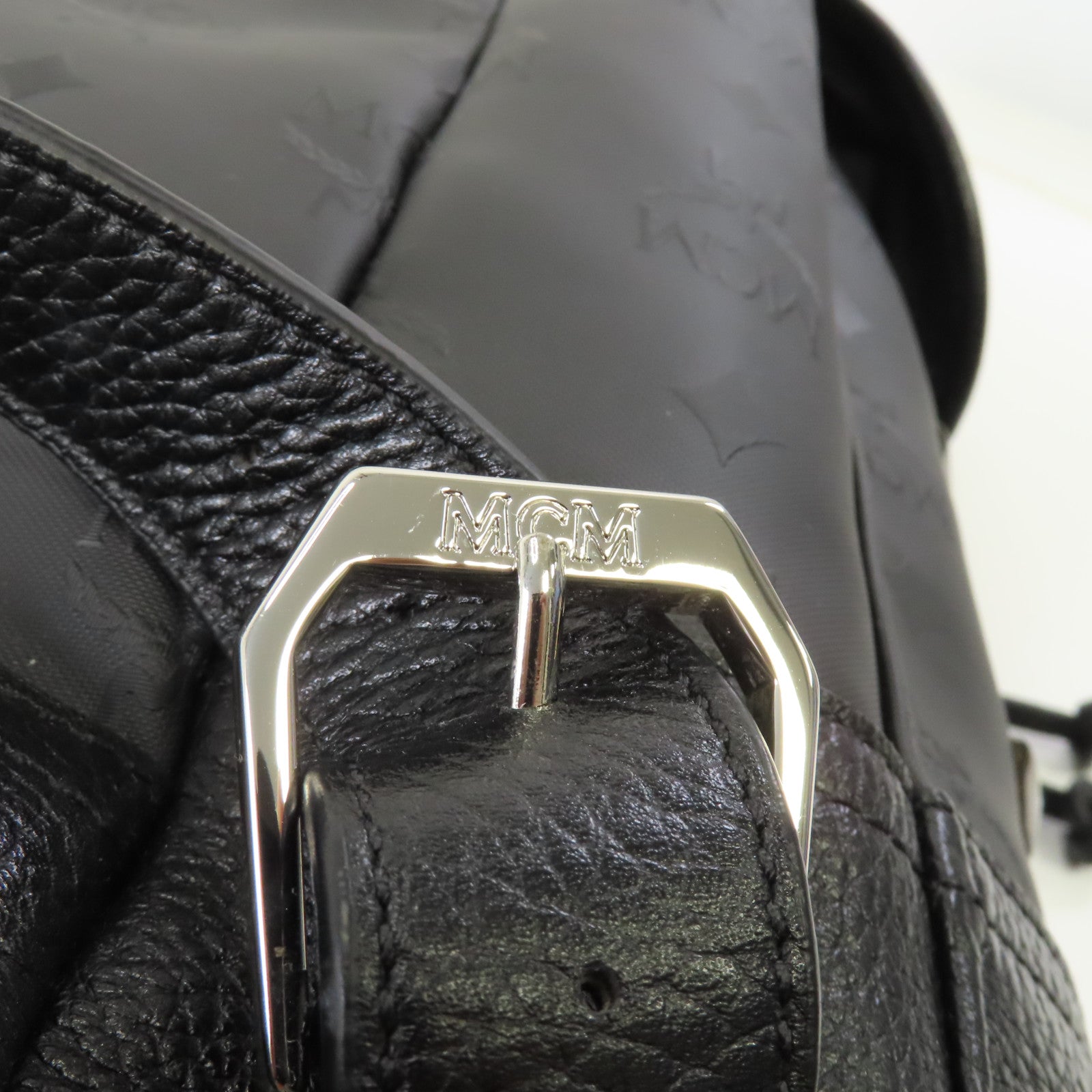 MCM 尼龍Rucksack銀扣背包黑色