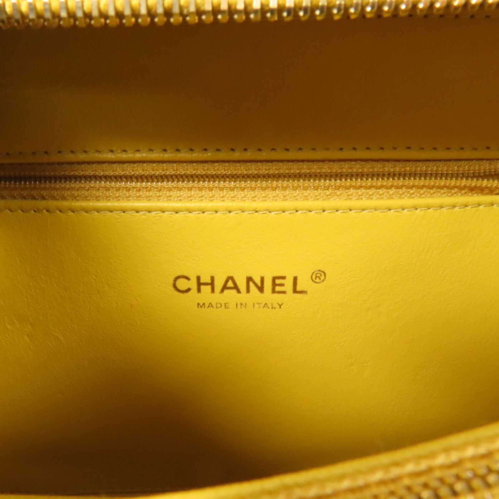 CHANEL 牛皮皮革Vanity Case金扣手挽肩背兩用袋