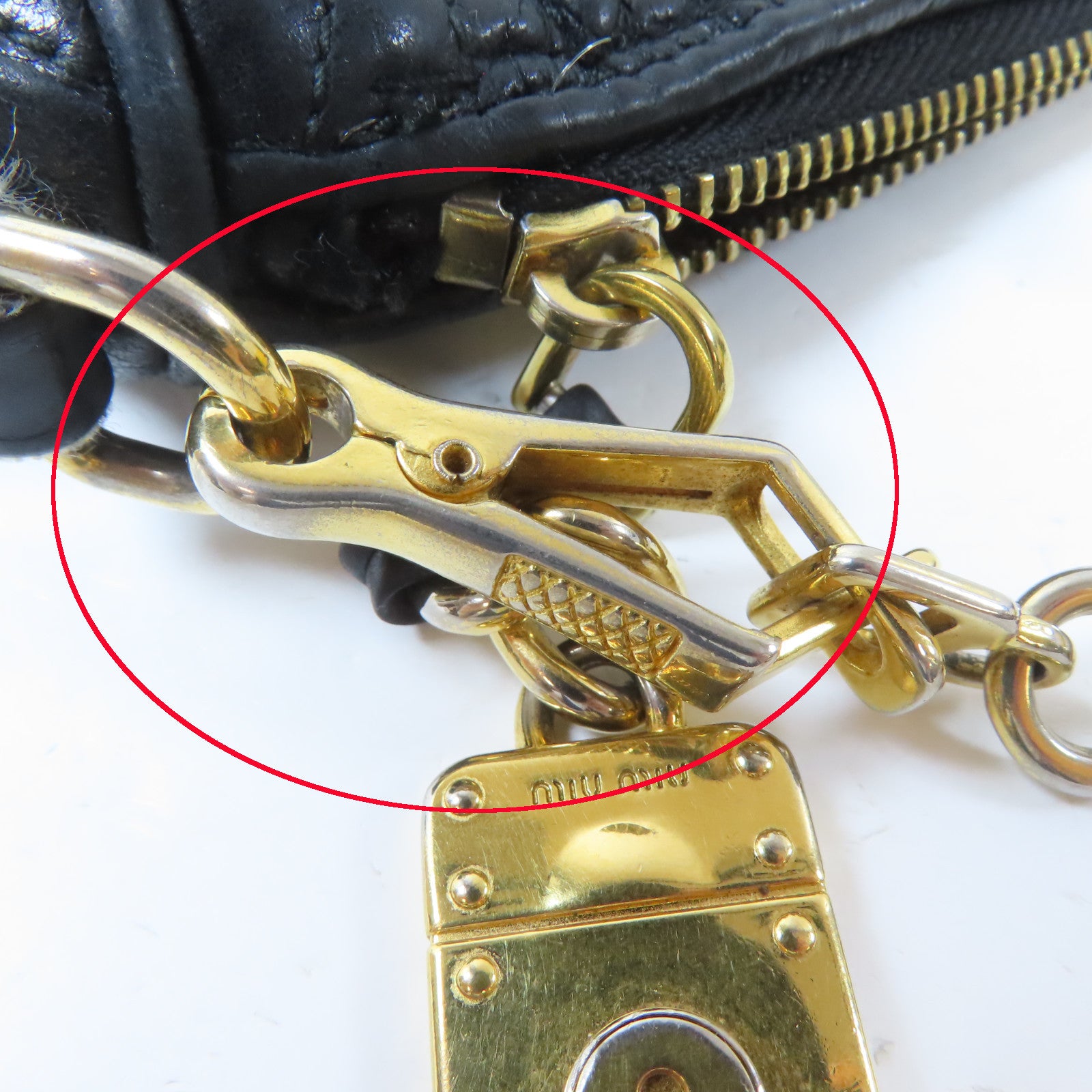 Miu Miu 羊皮皮革Shoulder Bag金扣肩背袋黑色