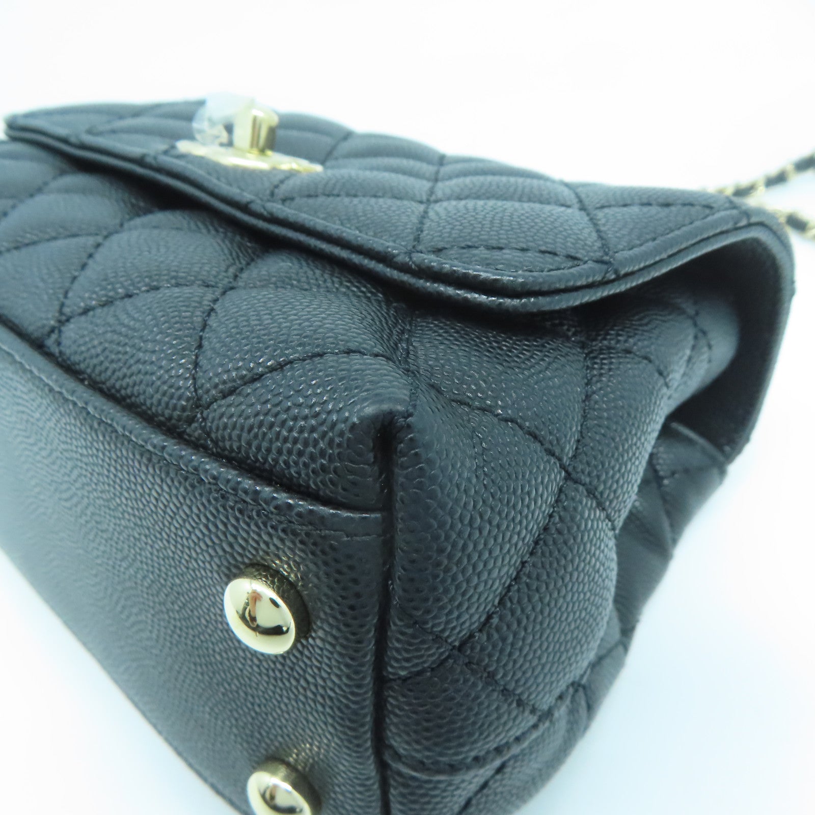 CHANEL 菱格Caviar皮革Coco Handle Mini金扣手挽肩背兩用袋黑色