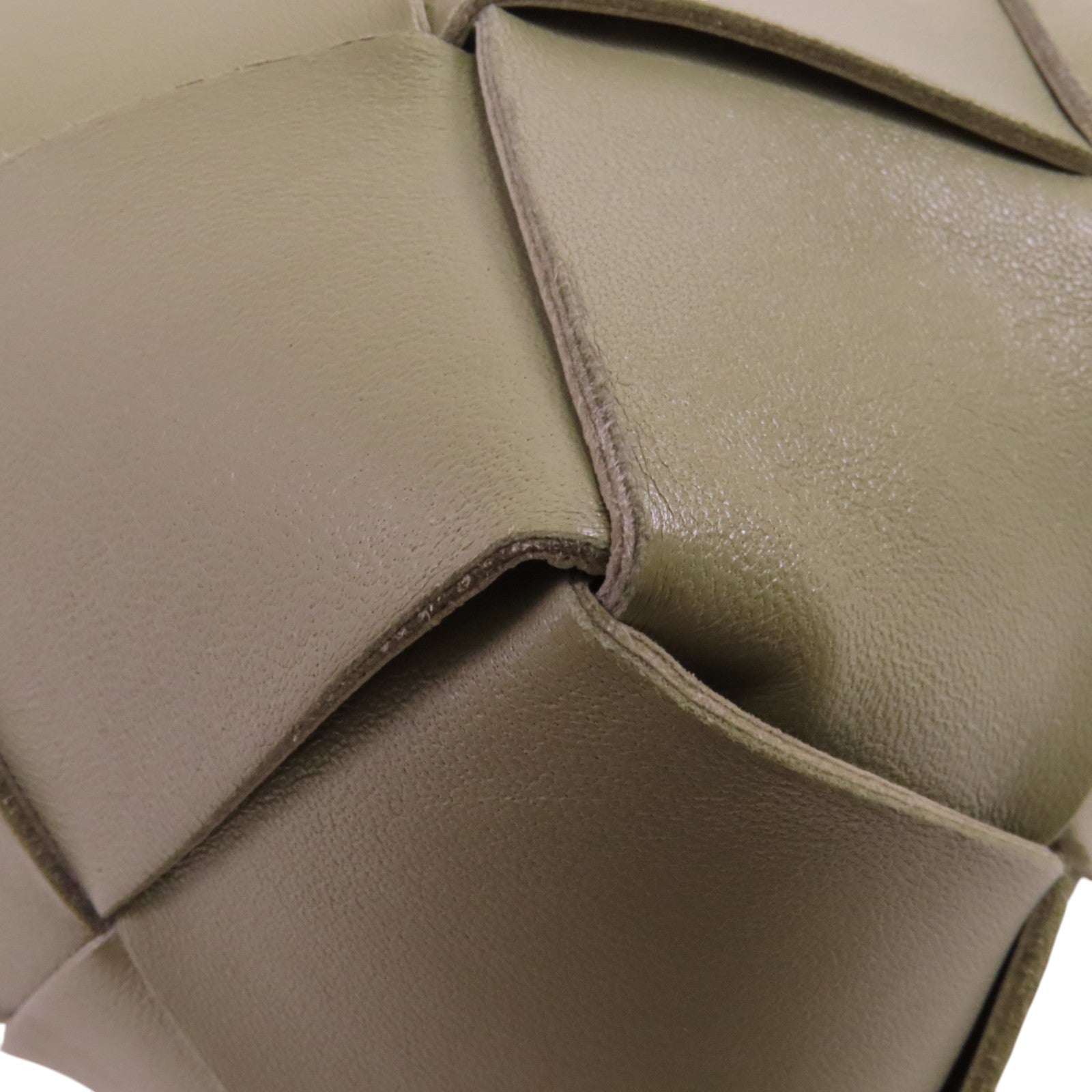 BOTTEGA VENETA 織紋皮革Small Cassette金扣肩背袋