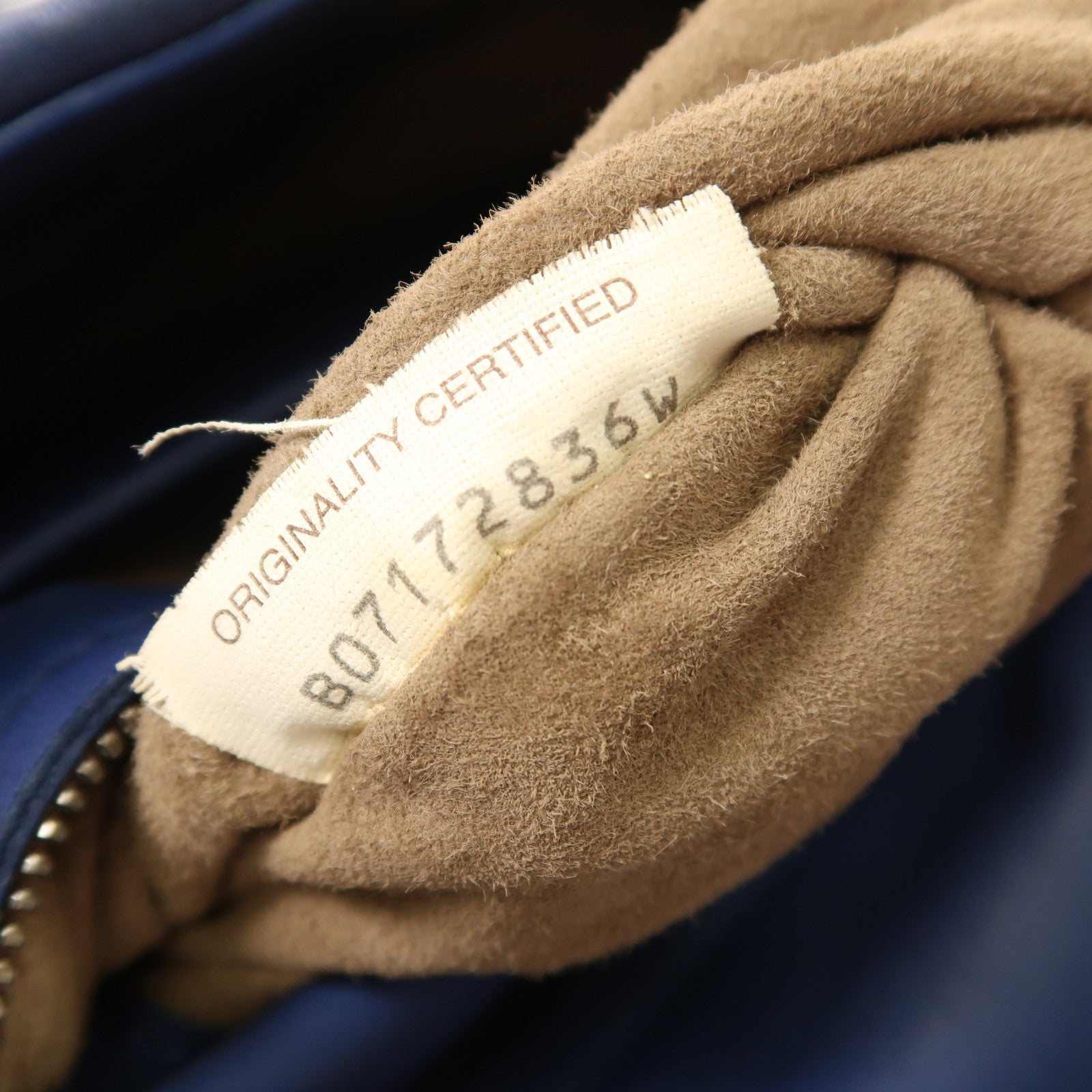 BOTTEGA VENETA 羊皮皮革Shoulder Bag黑扣鏈帶肩背袋深藍色