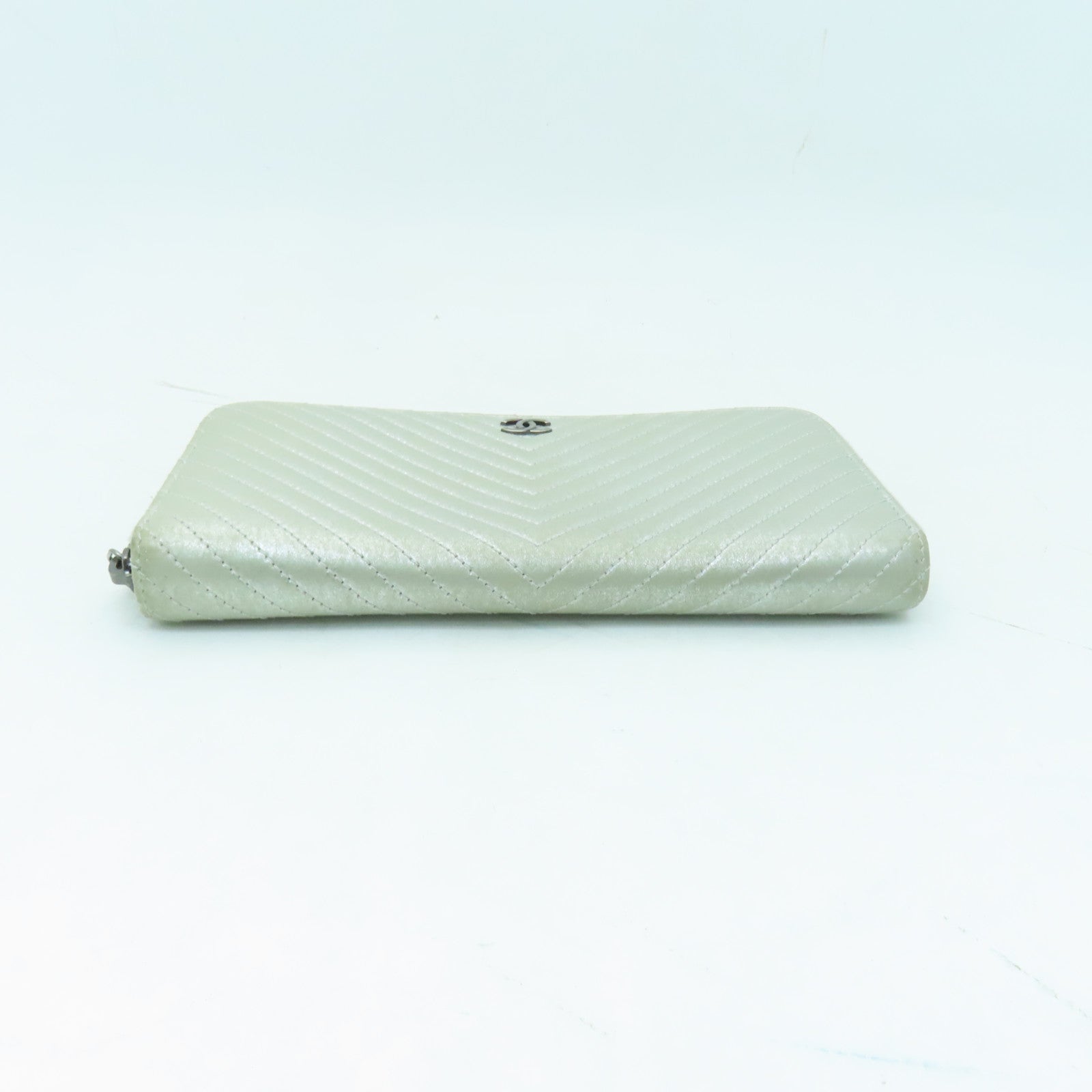 CHANEL 【激減優惠】斜紋羊皮皮革Zipped Long Wallet銀扣長錢包銀色
