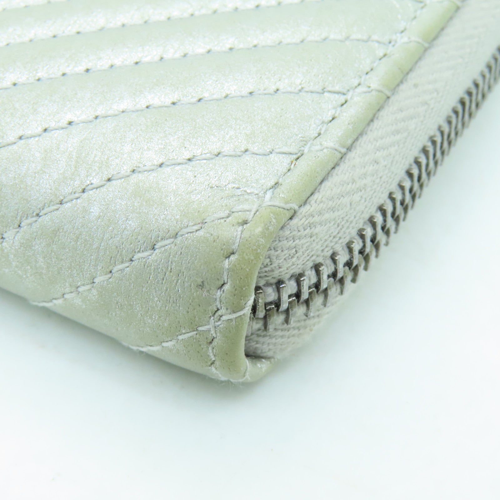CHANEL 【激減優惠】斜紋羊皮皮革Zipped Long Wallet銀扣長錢包銀色