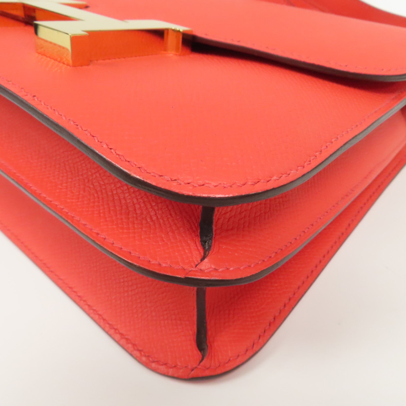 HERMES 【激減優惠】Epsom皮革Constance 24金扣肩背袋糖果紅色