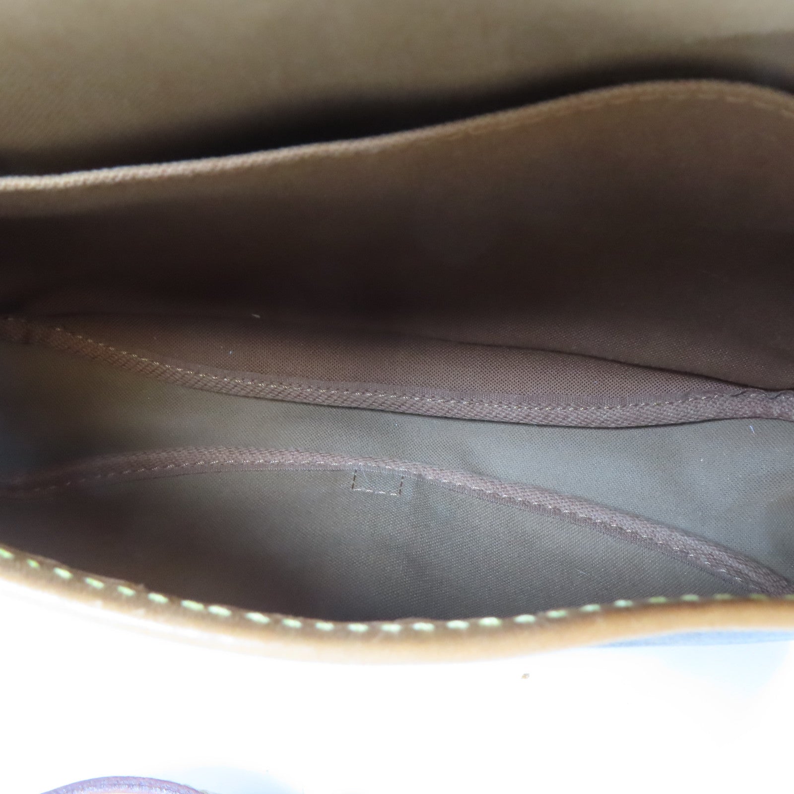 LOUIS VUITTON Monogram Saumur MM金扣肩背袋啡色