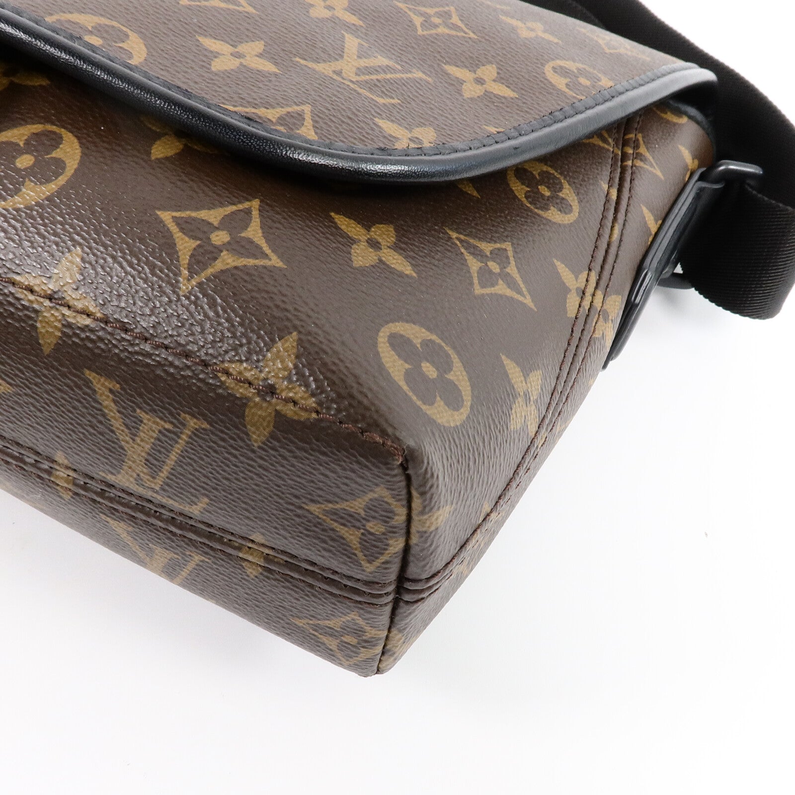 LOUIS VUITTON Monogram Macassar Magnetic Messenger Bag肩背袋棕色