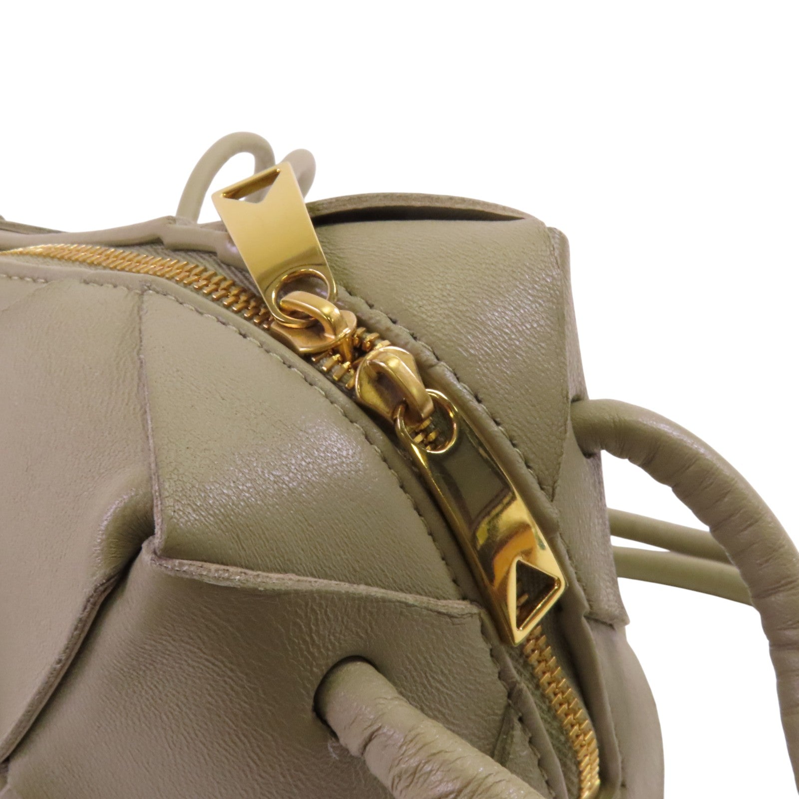 BOTTEGA VENETA 織紋皮革Small Cassette金扣肩背袋