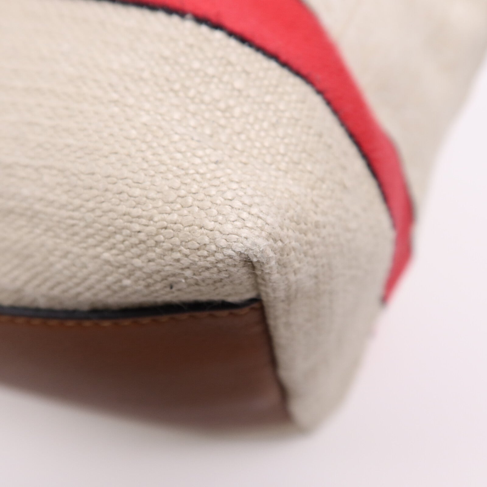 LOEWE 帆布Cubi Bag銀扣肩背袋