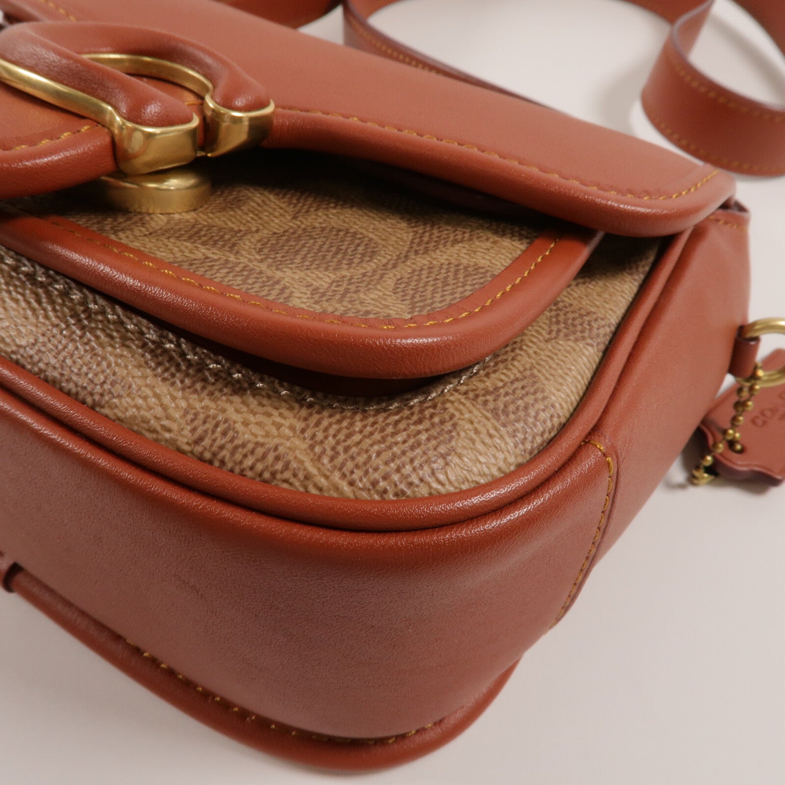 COACH 牛皮皮革Shoulder Bag肩背袋