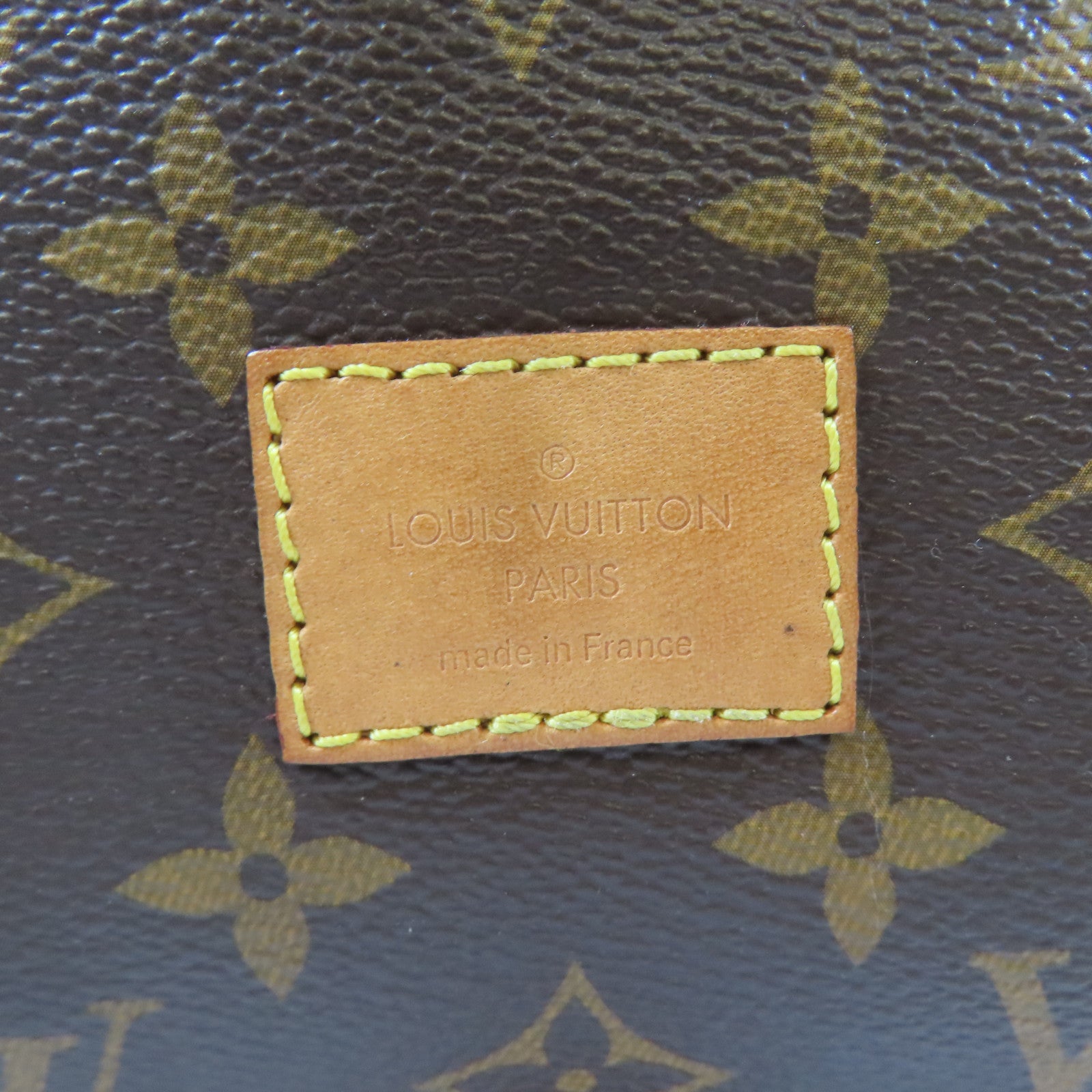 LOUIS VUITTON Monogram Saumur MM金扣肩背袋啡色