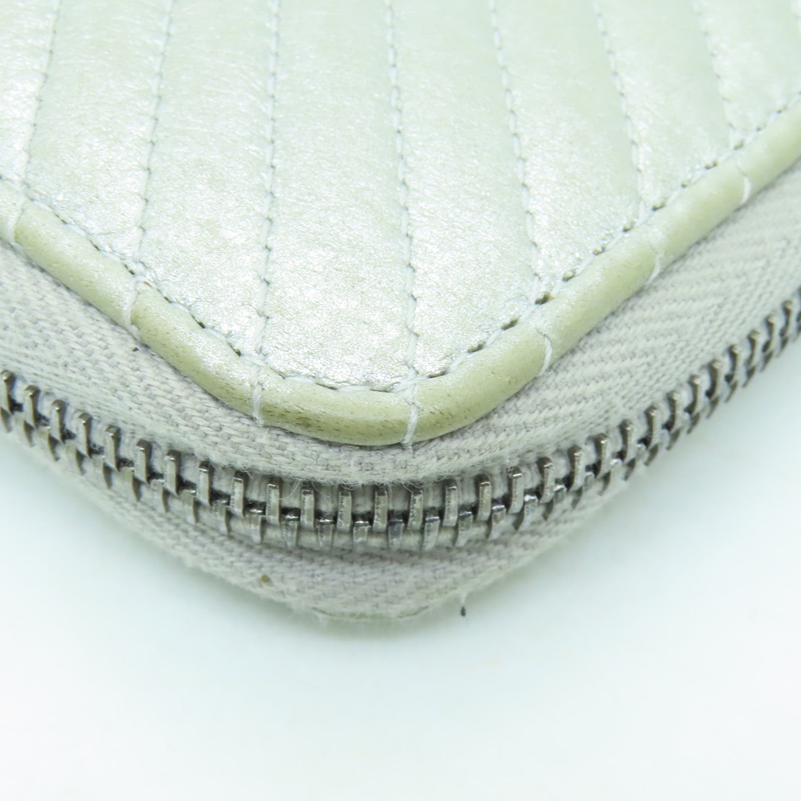 CHANEL 【激減優惠】斜紋羊皮皮革Zipped Long Wallet銀扣長錢包銀色