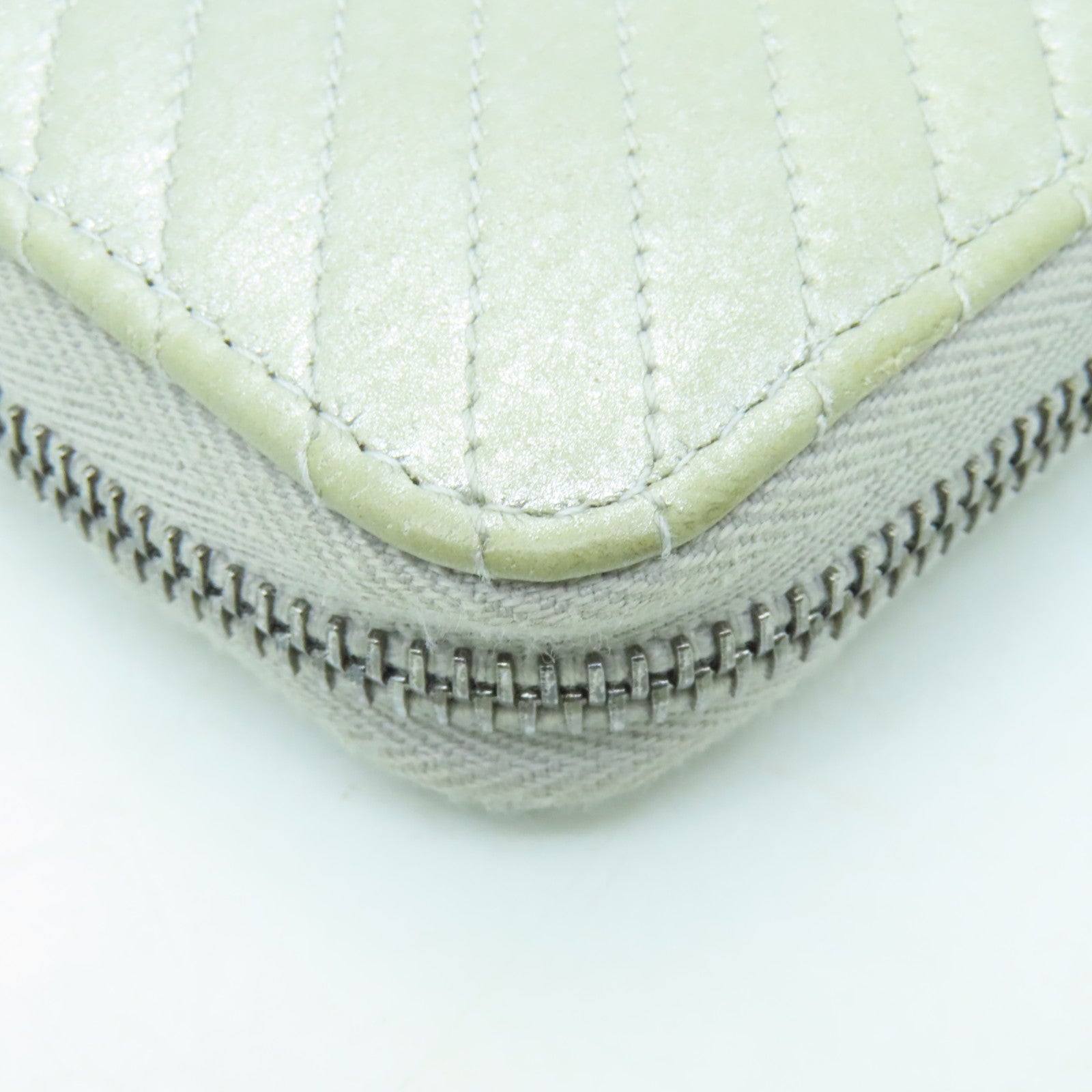 CHANEL 【激減優惠】斜紋羊皮皮革Zipped Long Wallet銀扣長錢包銀色