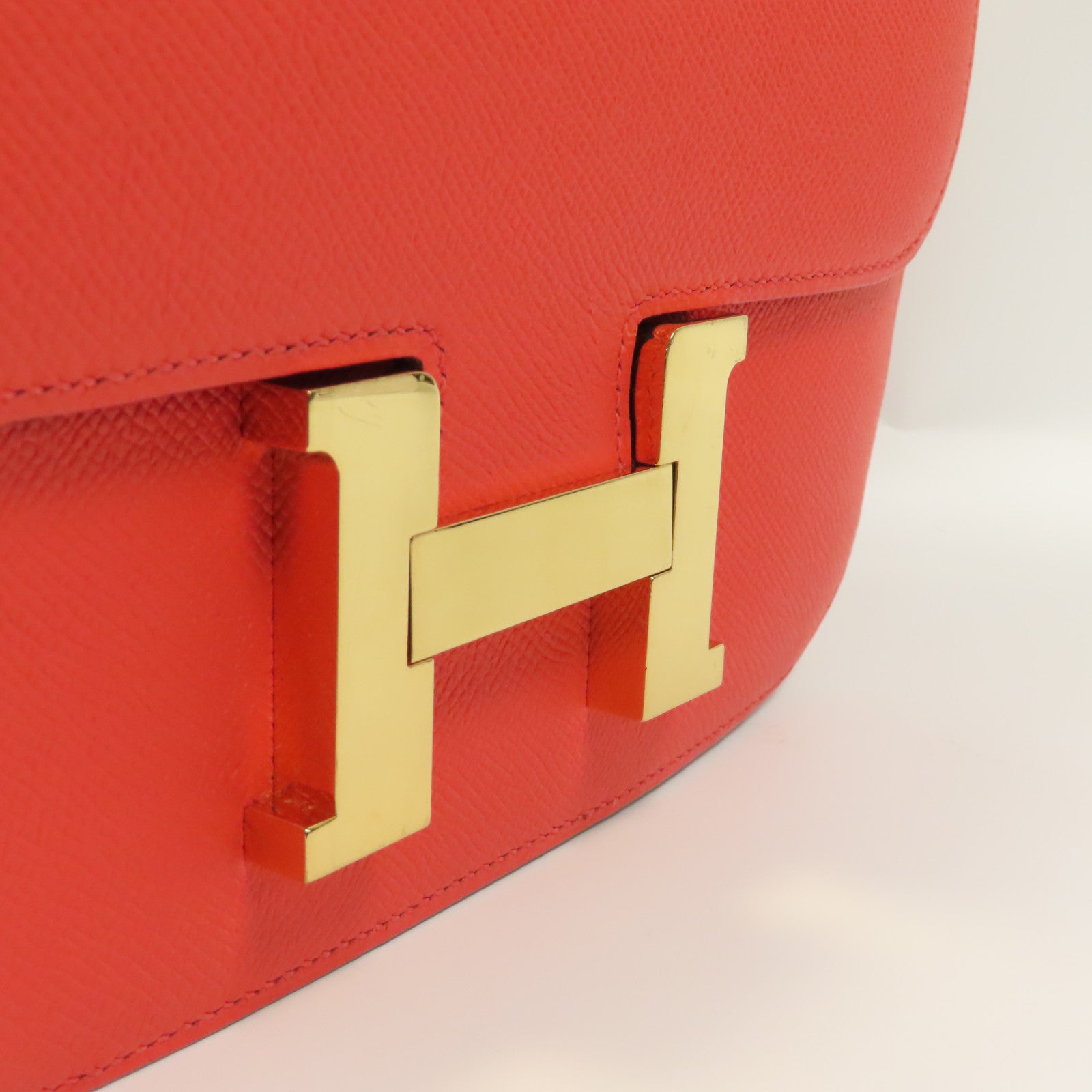HERMES 【激減優惠】Epsom皮革Constance 24金扣肩背袋糖果紅色