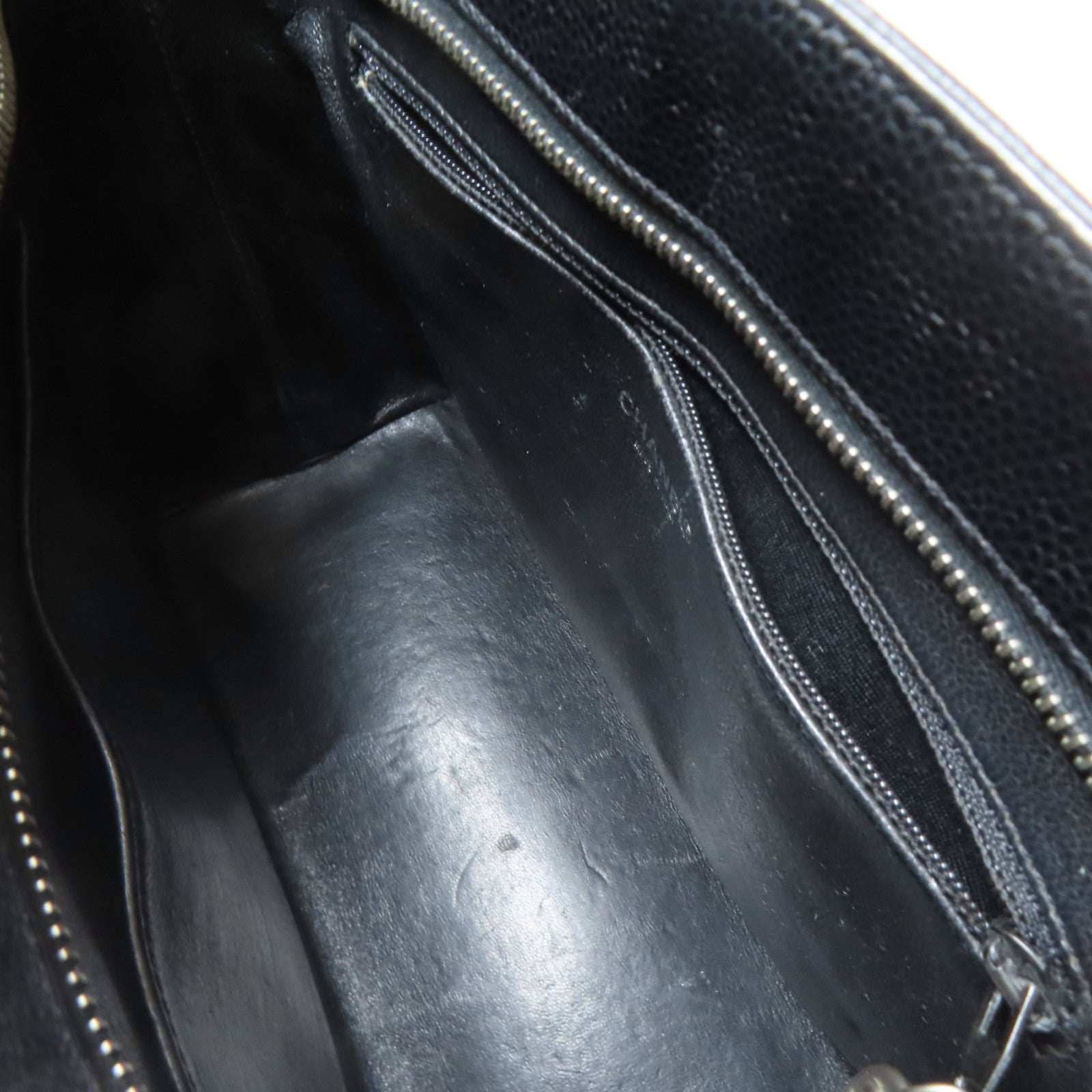 CHANEL 【激減優惠】菱格Caviar皮革Shoulder Bag銀扣肩背袋黑色