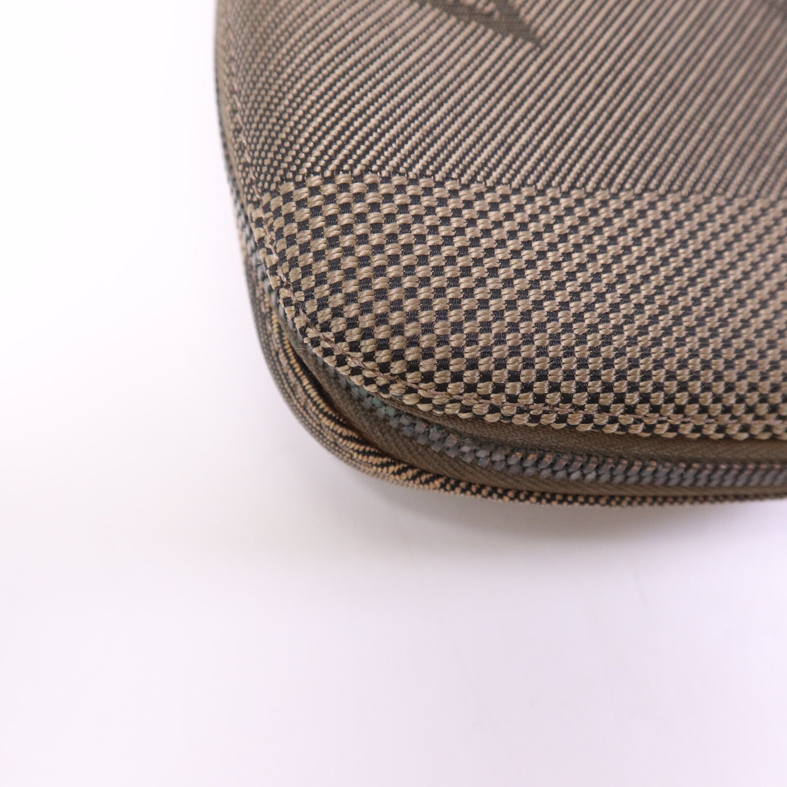 LOUIS VUITTON Damier Geant Mage Sling Bag銀扣腰包