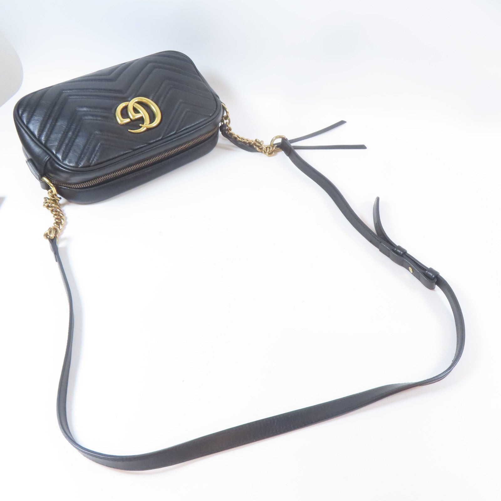 GUCCI 牛皮皮革GG Marmont金扣肩背袋黑色