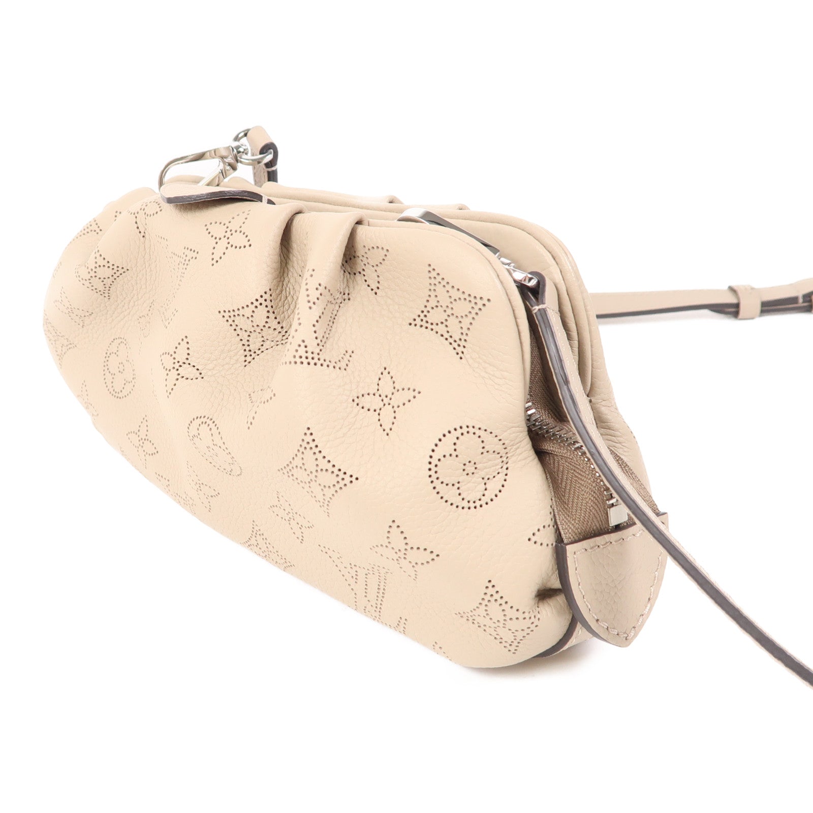 LOUIS VUITTON Monogram Mahina Scala Mini Pouch銀扣肩背袋