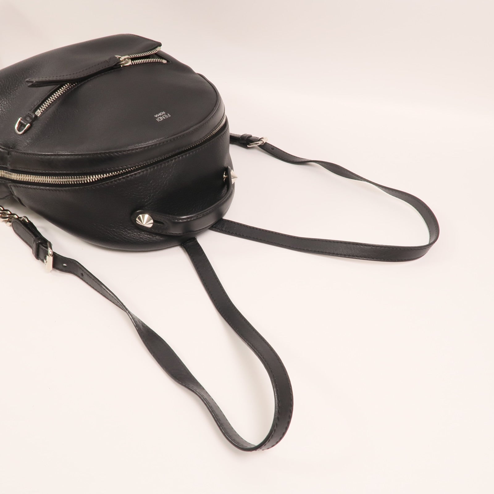 FENDI 牛皮皮革Roma Backpack銀扣背包