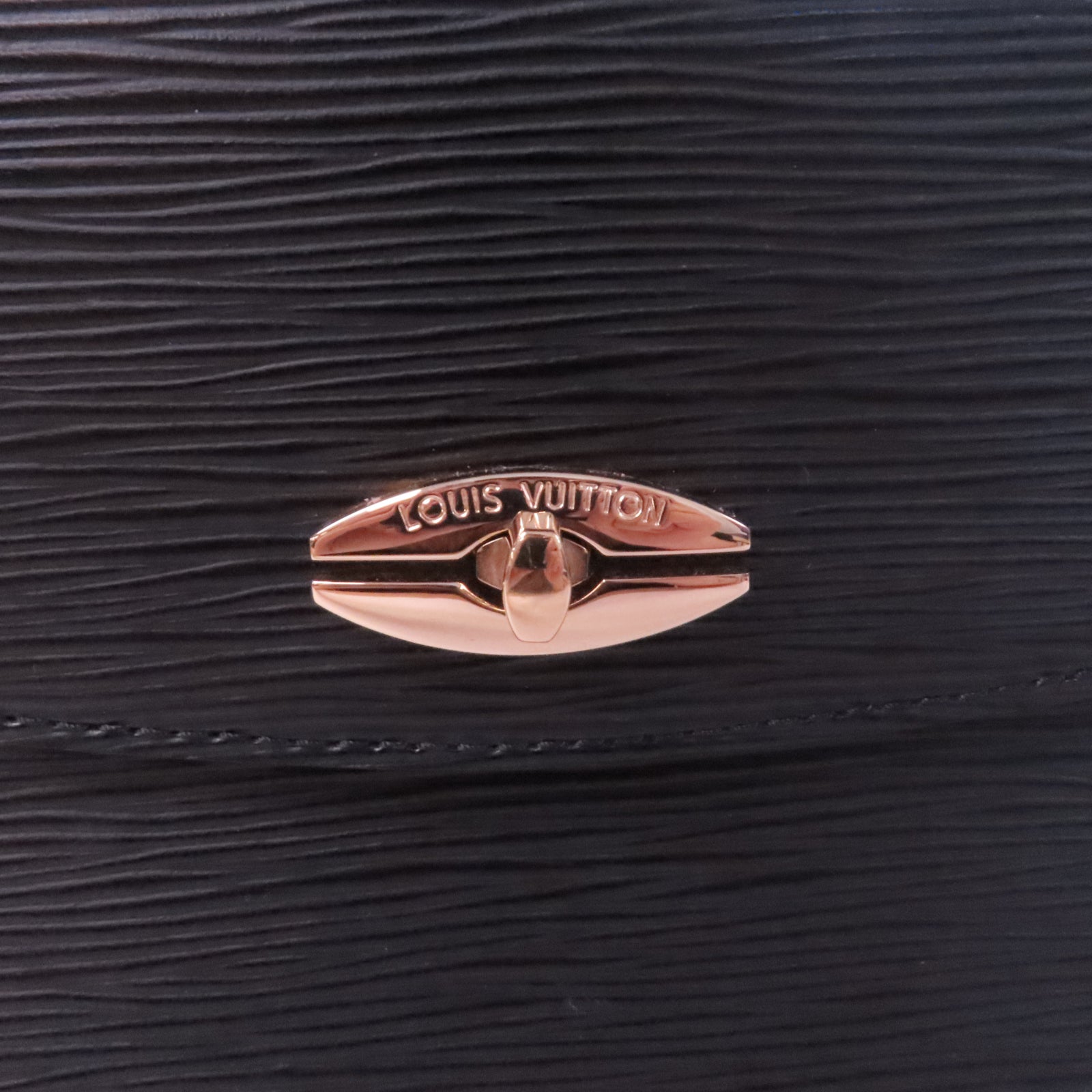 LOUIS VUITTON Epi Malesherbes金扣手挽袋黑色