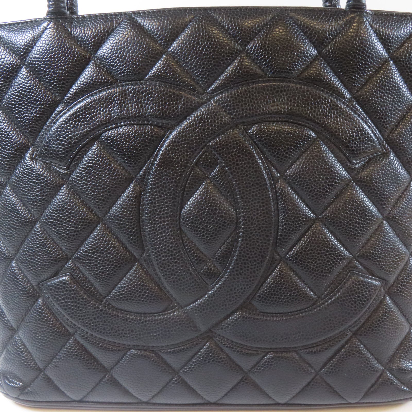 CHANEL 【激減優惠】菱格Caviar皮革Shoulder Bag銀扣肩背袋黑色