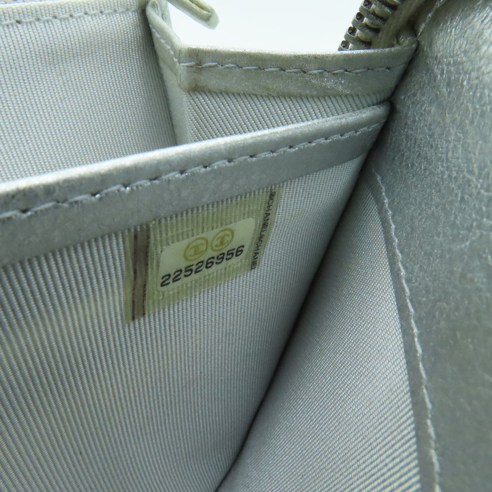 CHANEL 【激減優惠】斜紋羊皮皮革Zipped Long Wallet銀扣長錢包銀色
