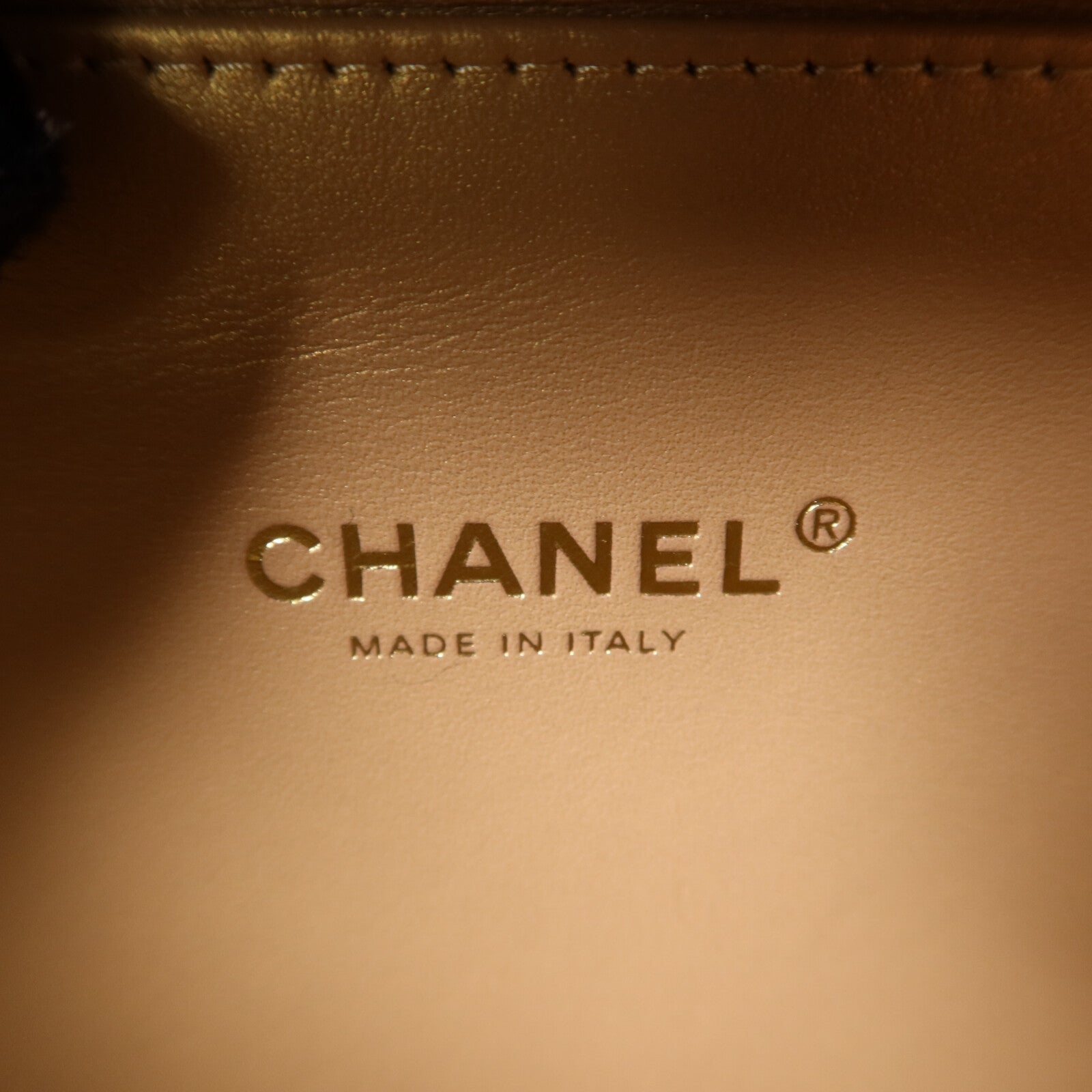 CHANEL 羊皮皮革Vanity Case金扣鏈帶手挽肩背兩用袋