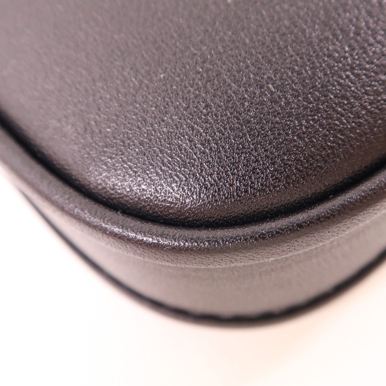 Valentino 牛皮皮革Vlogo Minibag金扣肩背袋