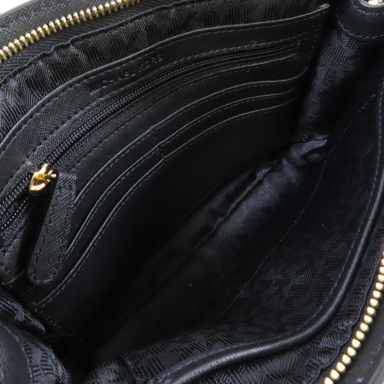 Michael Kors Saffiano皮革Shoulder Bag金扣肩背袋黑色
