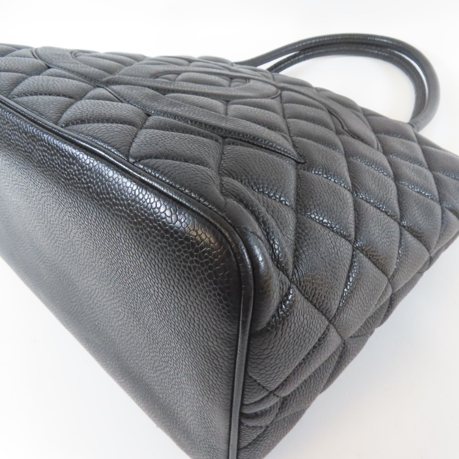 CHANEL 【激減優惠】菱格Caviar皮革Shoulder Bag銀扣肩背袋黑色