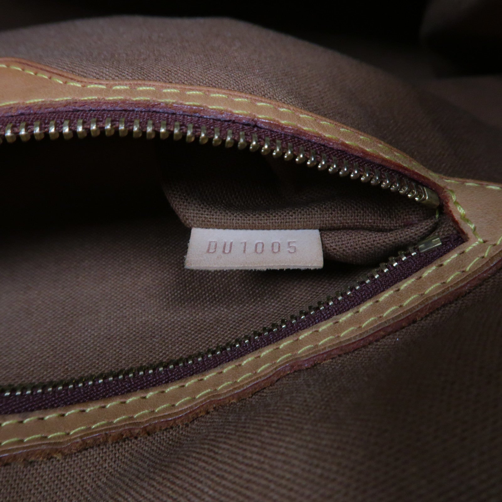 LOUIS VUITTON Monogram Batignolles Horizontal金扣肩背袋啡色