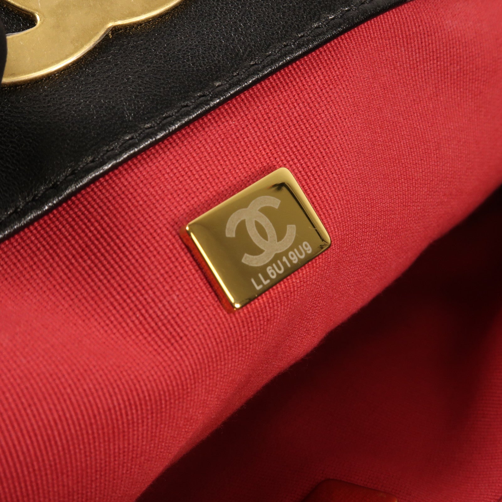 CHANEL 羊皮皮革Chanel 19 Tote金扣手挽袋