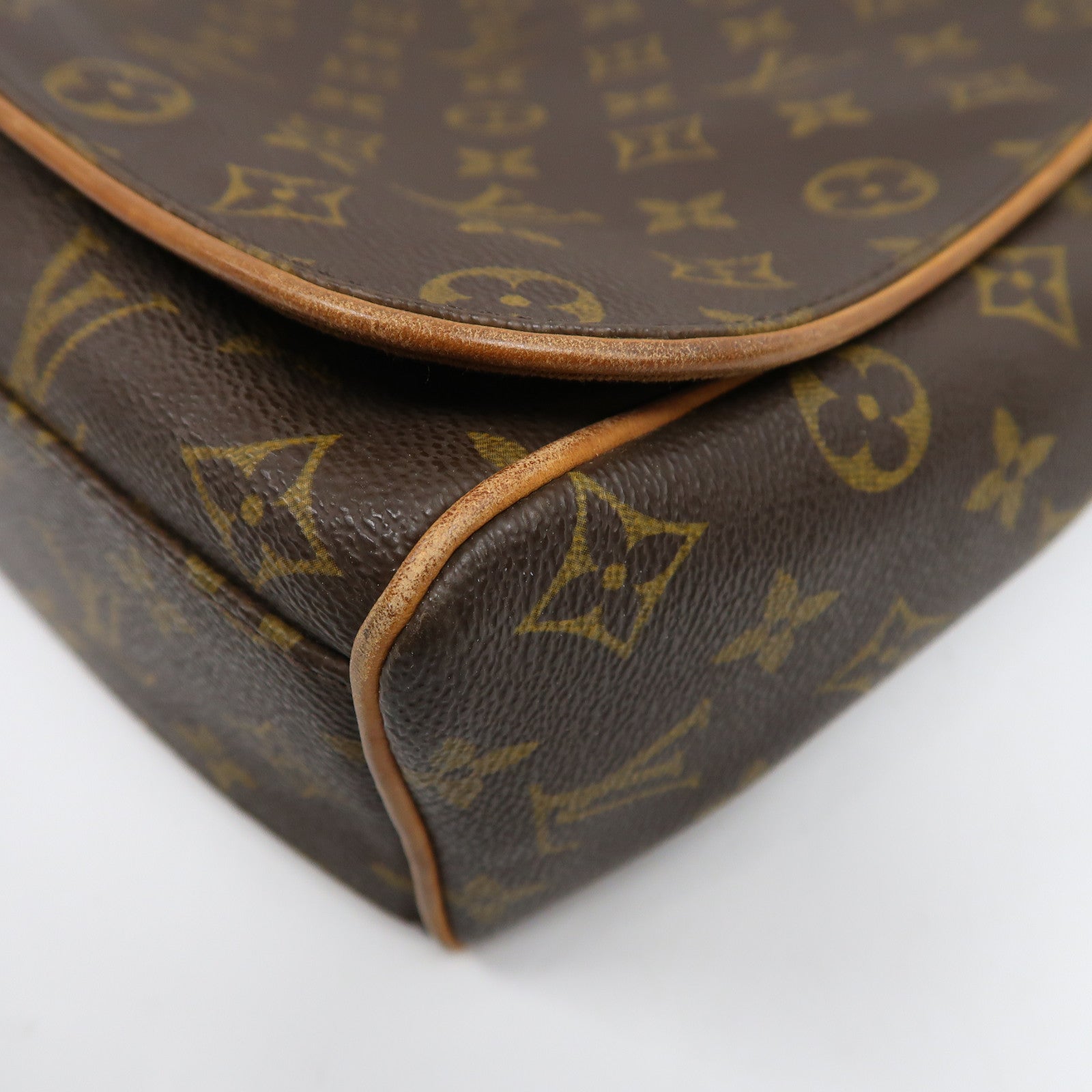 LOUIS VUITTON Monogram Abbesses金扣肩背袋啡色