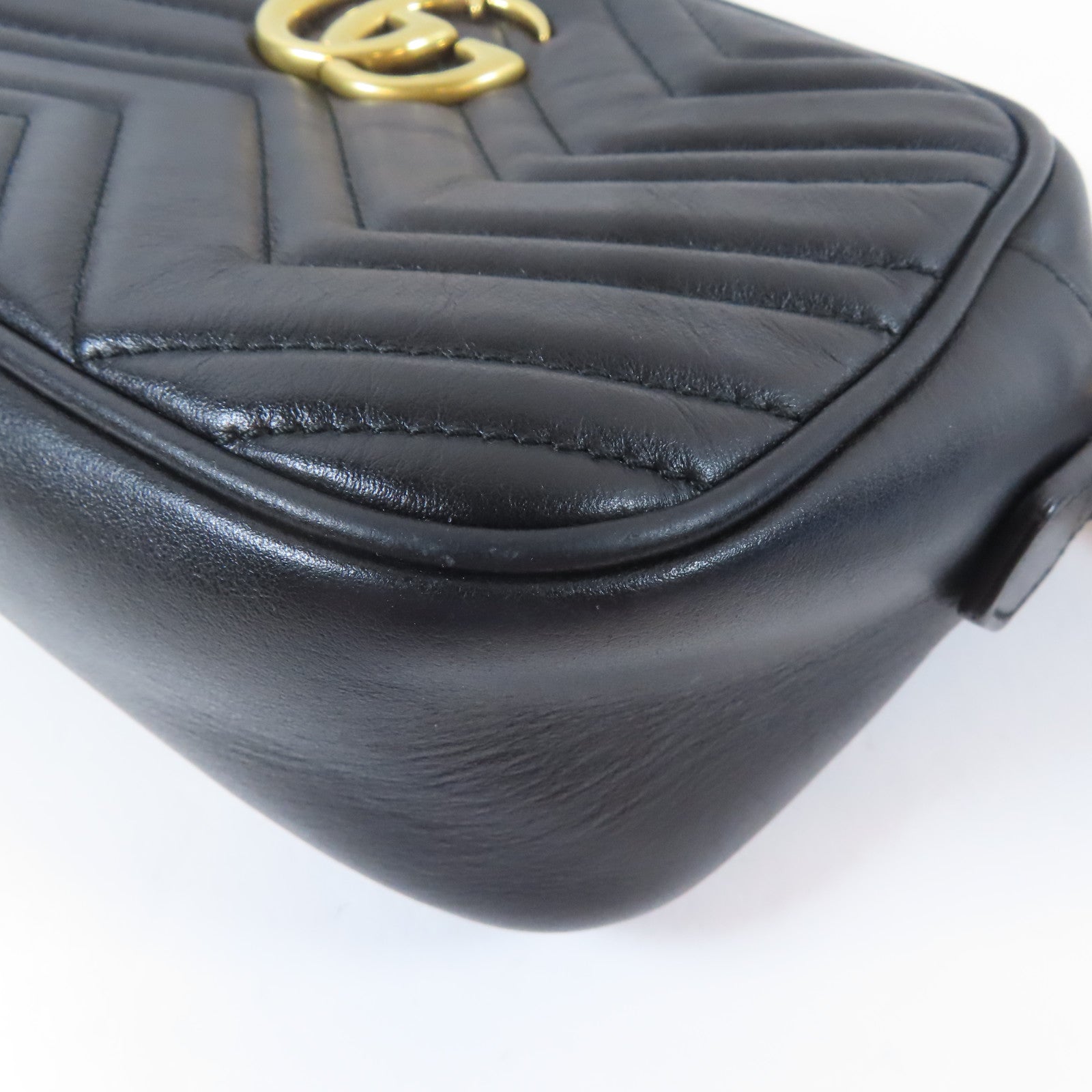 GUCCI 牛皮皮革GG Marmont金扣肩背袋黑色